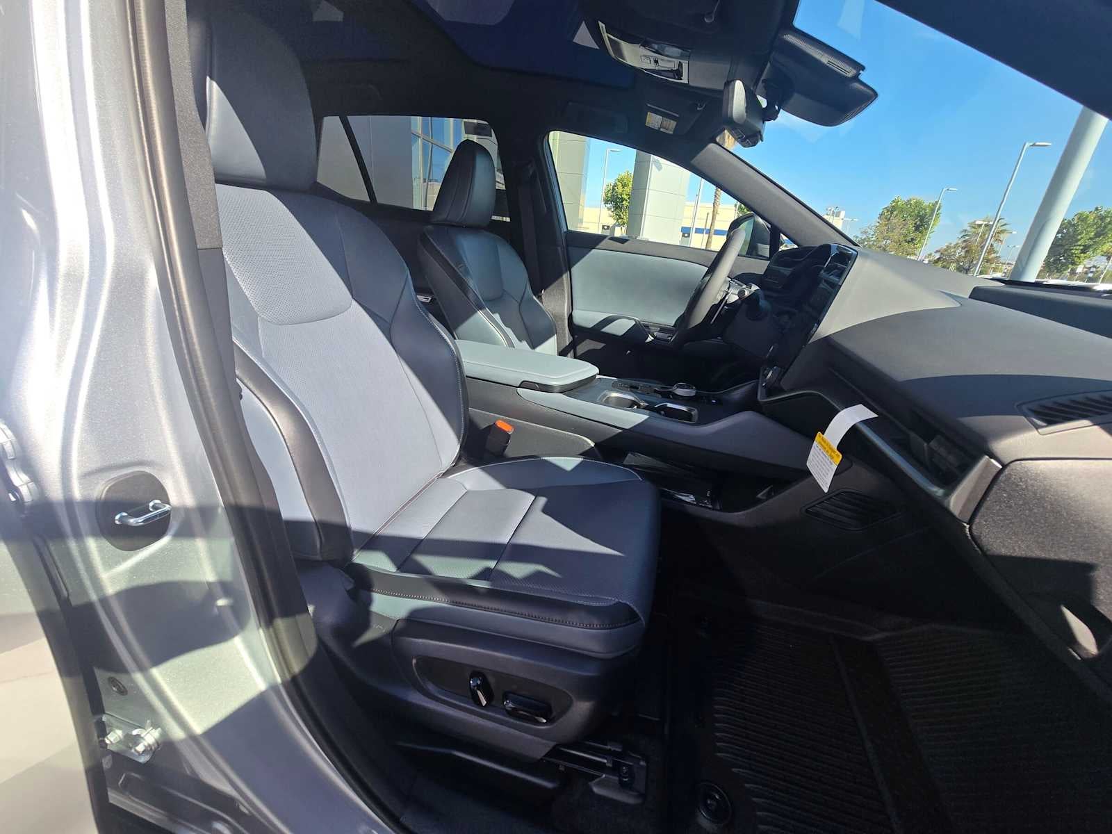 2026 Lexus RZ 450e PREMIUM AWD
