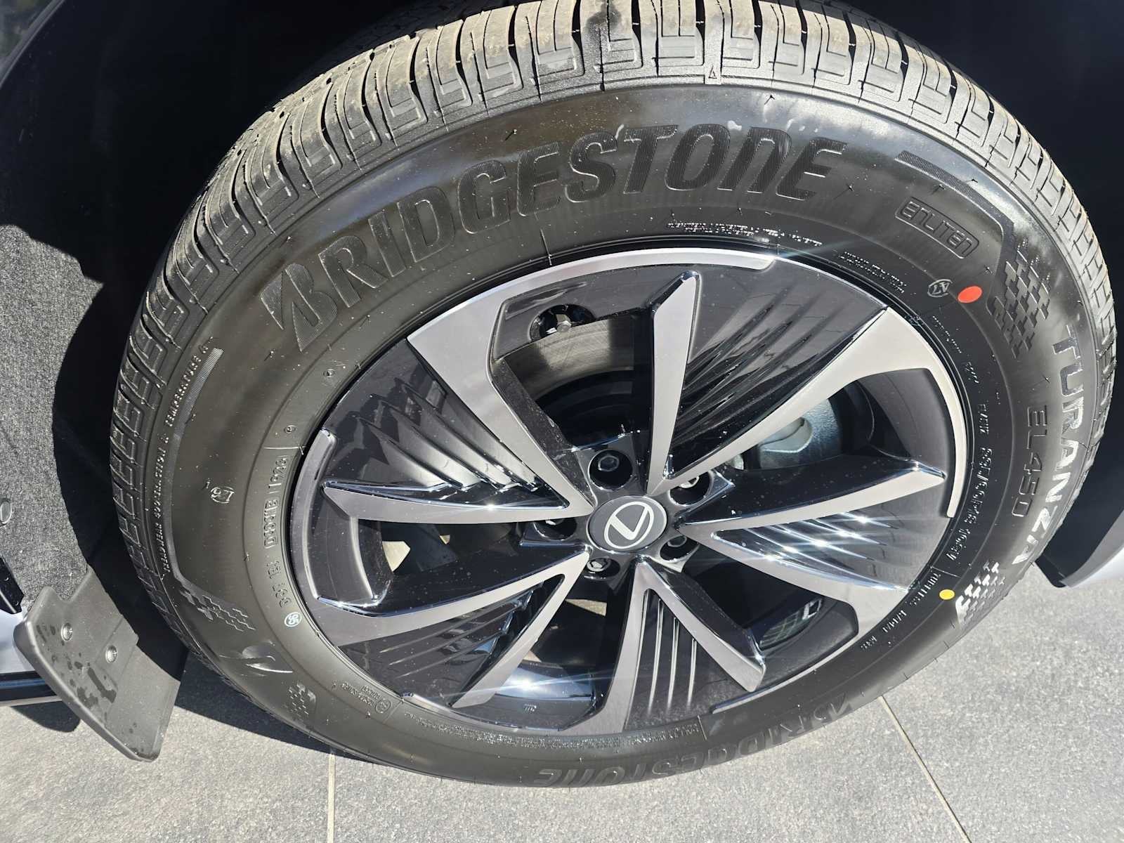 2026 Lexus RZ 450e PREMIUM AWD