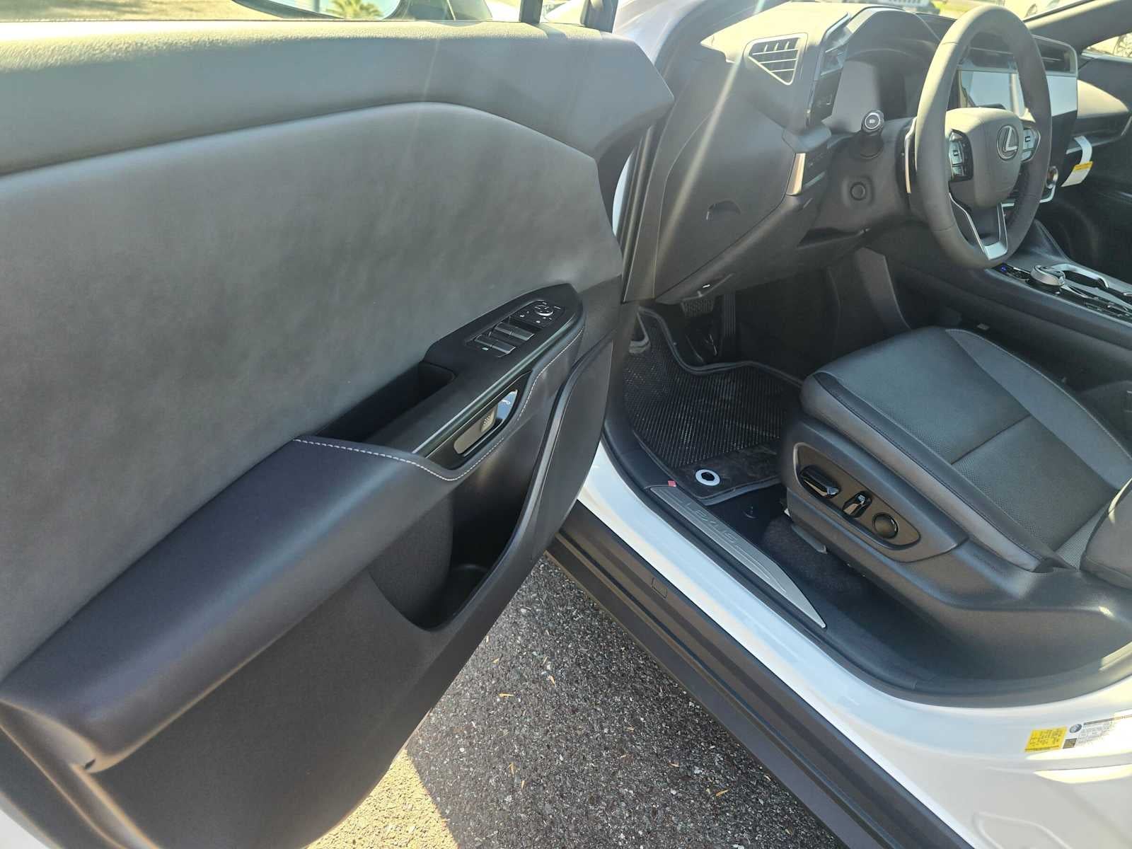 2026 Lexus RZ 350e PREMIUM