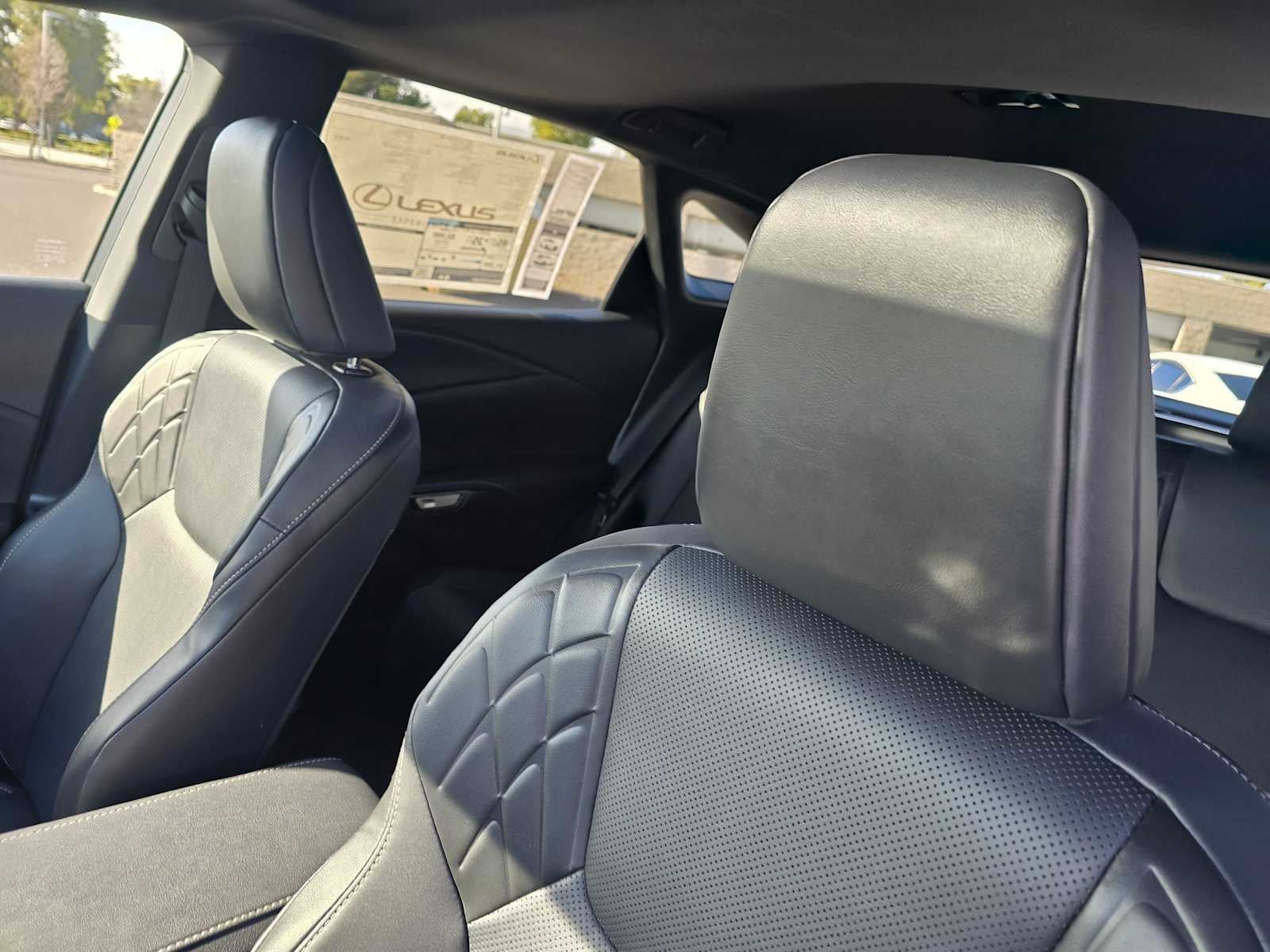 2026 Lexus RX 450h+ Premium