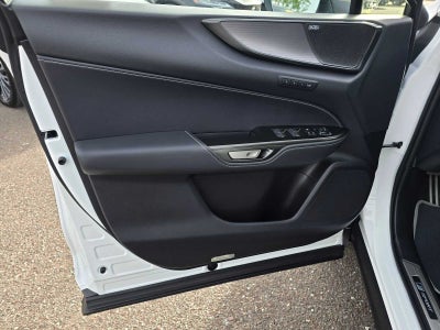 2026 Lexus NX 350h F SPORT Handling