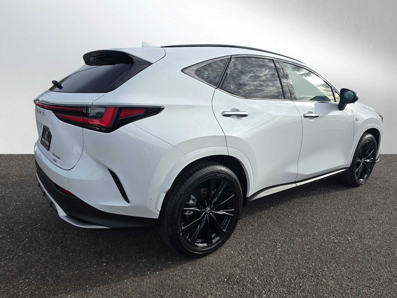 2026 Lexus NX 350h F SPORT Handling