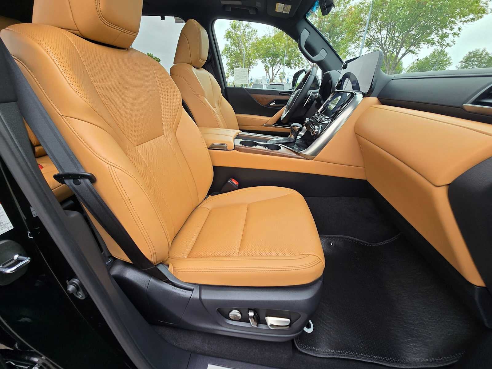 2026 Lexus LX 600 LUXURY