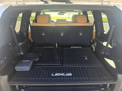 2026 Lexus LX 700h LUXURY