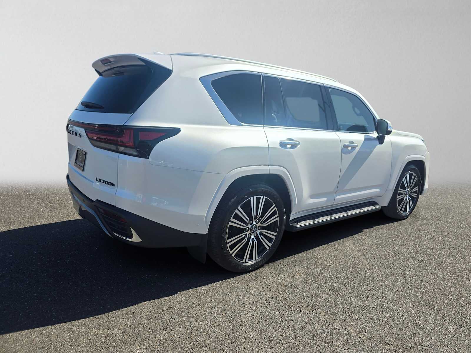2026 Lexus LX 700h LUXURY