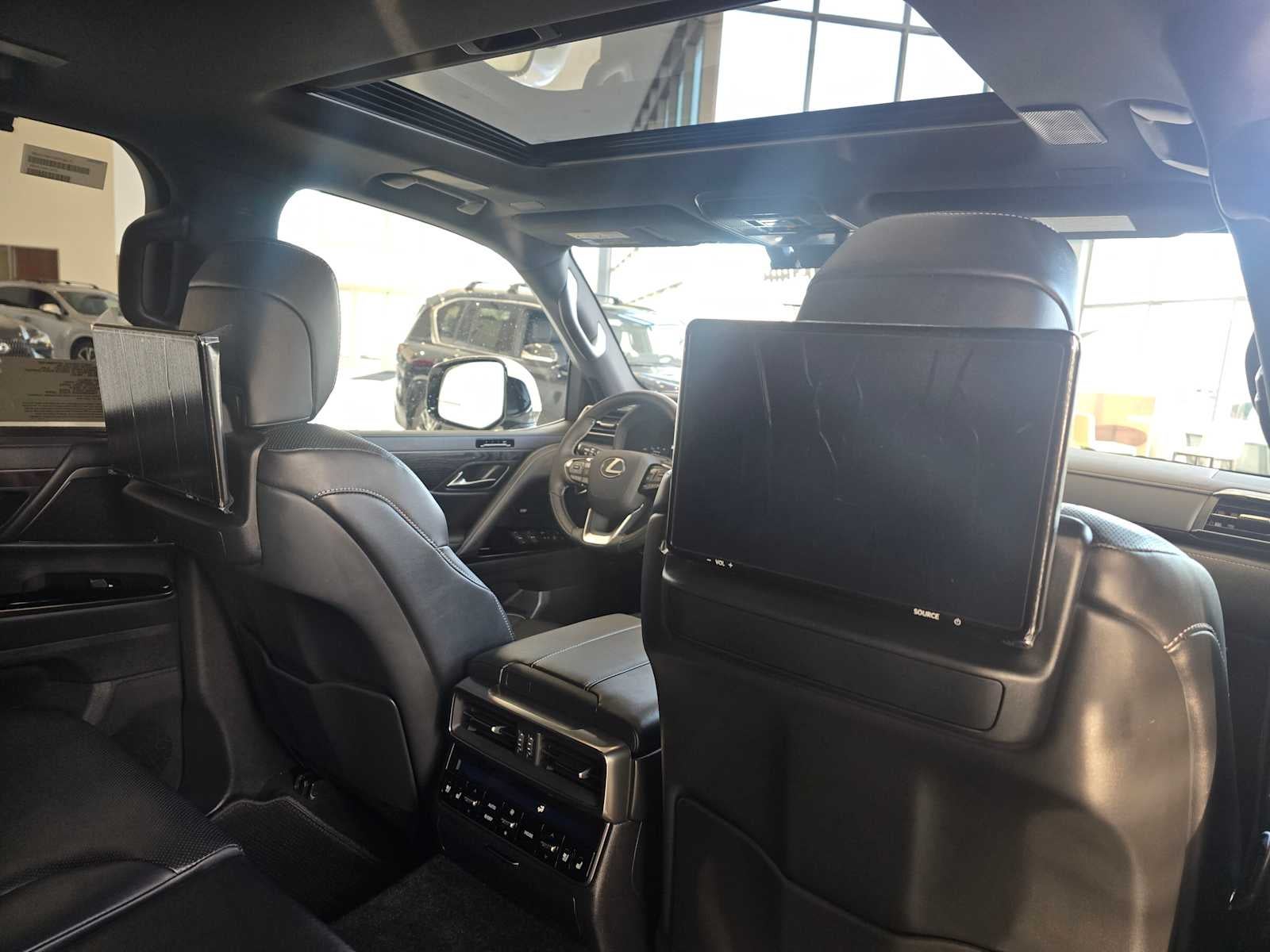 2026 Lexus LX 700h LUXURY