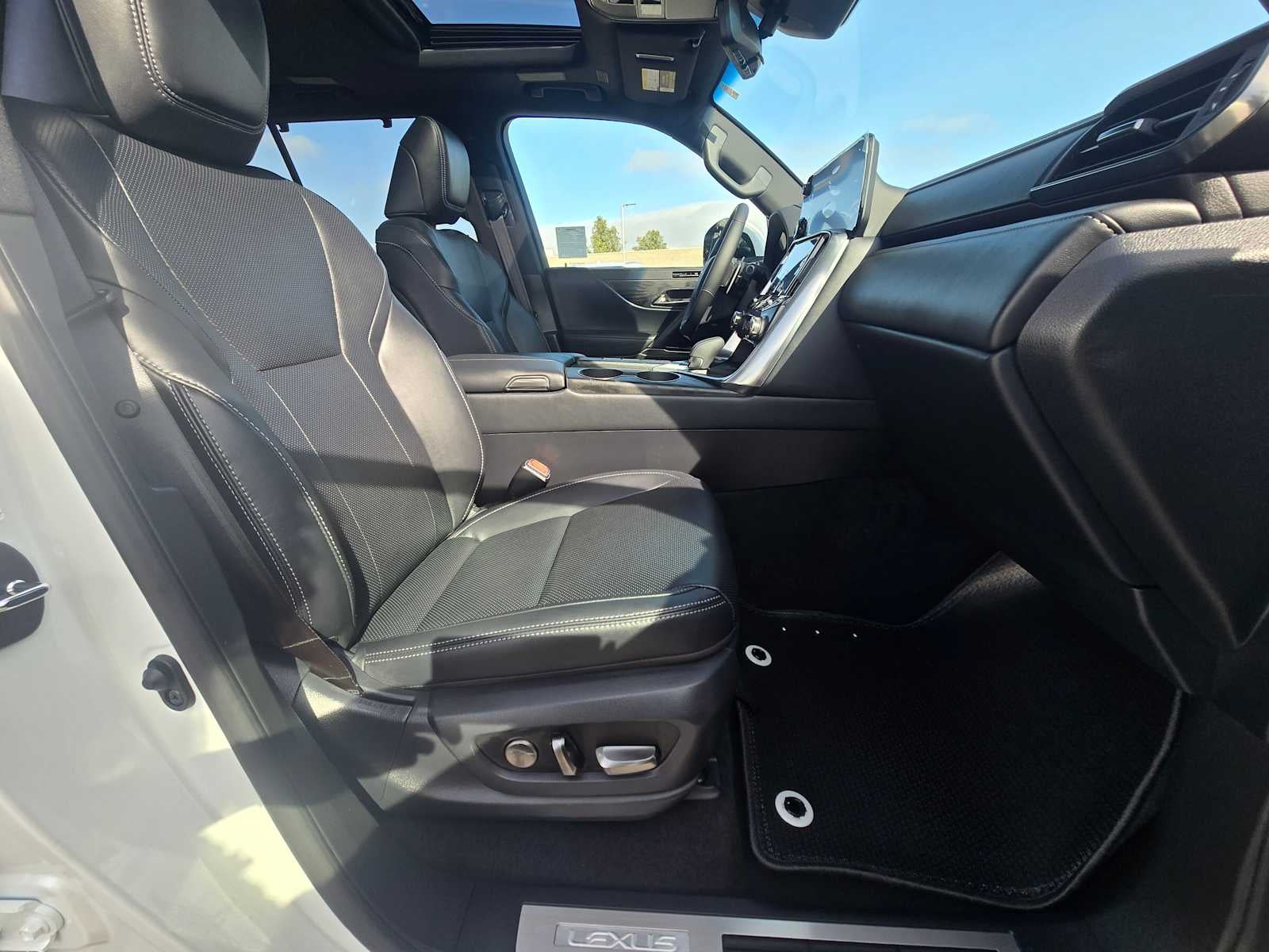2026 Lexus LX 700h LUXURY