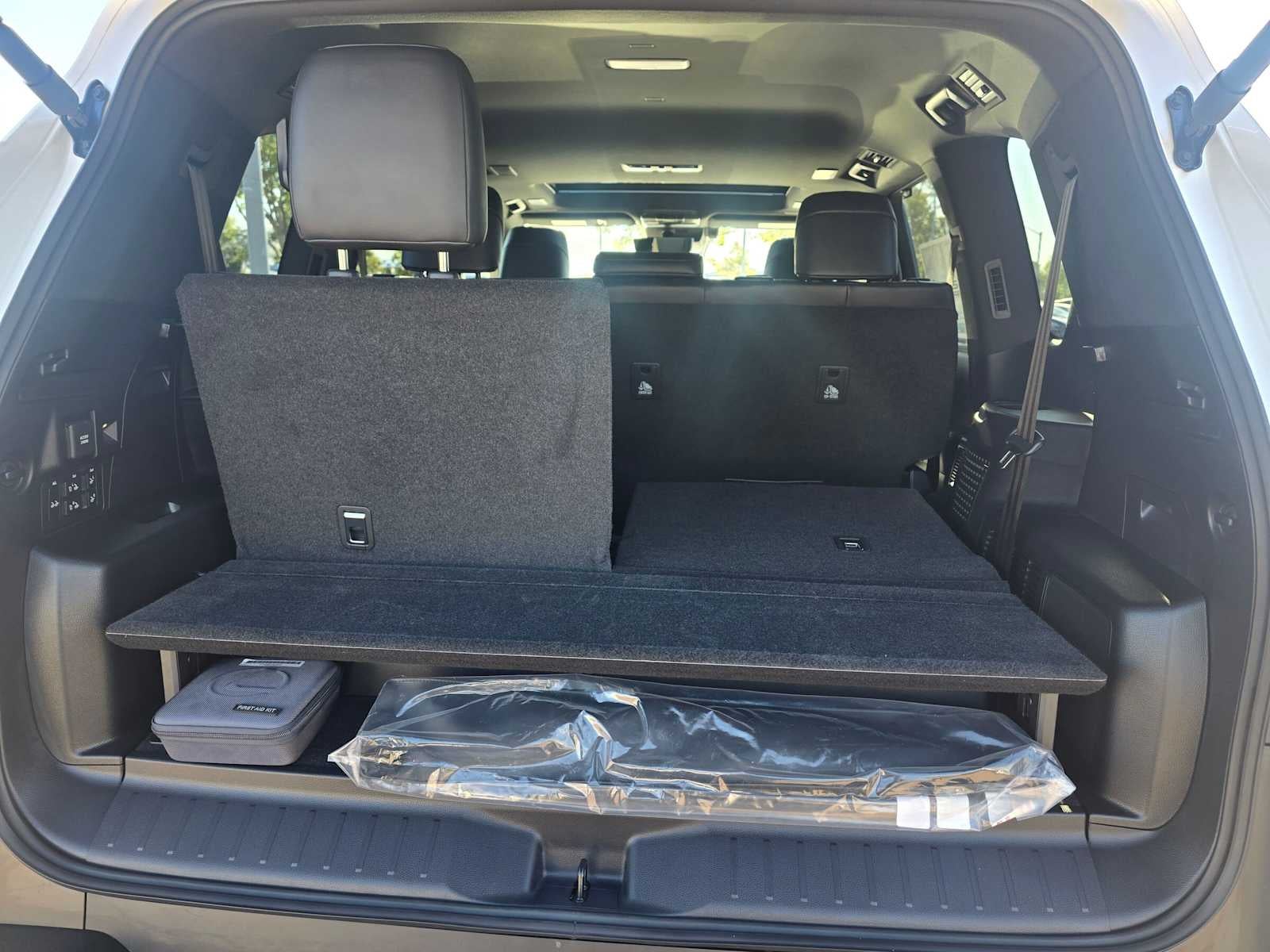 2026 Lexus LX 700h LUXURY