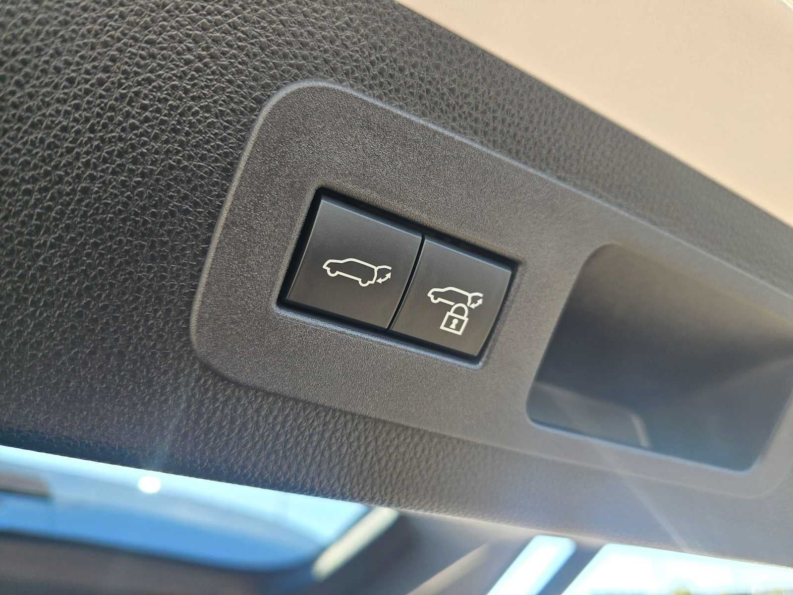 2026 Lexus LX 700h LUXURY