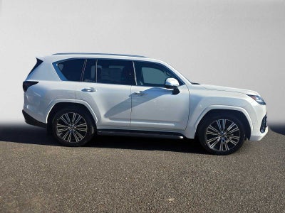 2026 Lexus LX 700h LUXURY