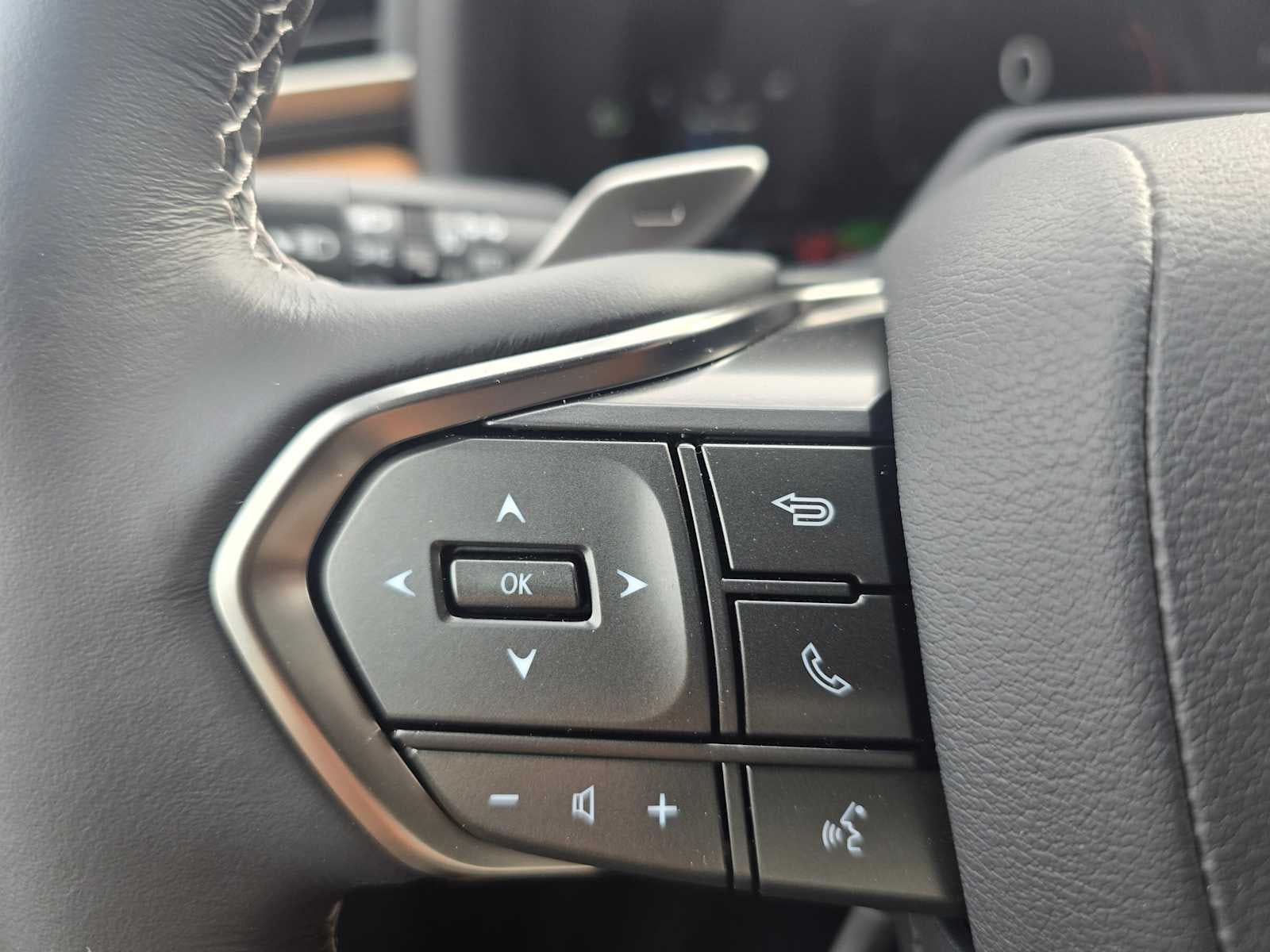 2026 Lexus LX 700h Luxury