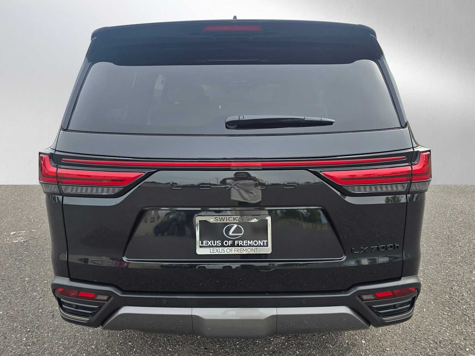 2026 Lexus LX 700h Luxury