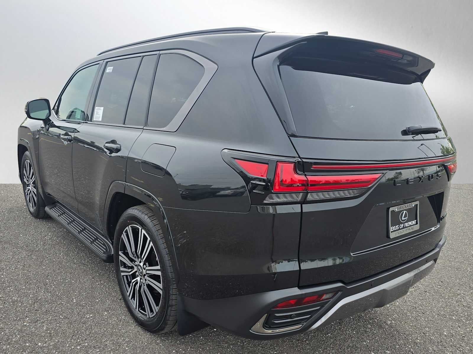 2026 Lexus LX 700h Luxury