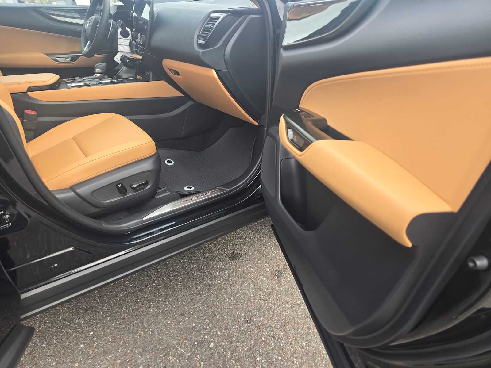 2026 Lexus NX 350h PREMIUM