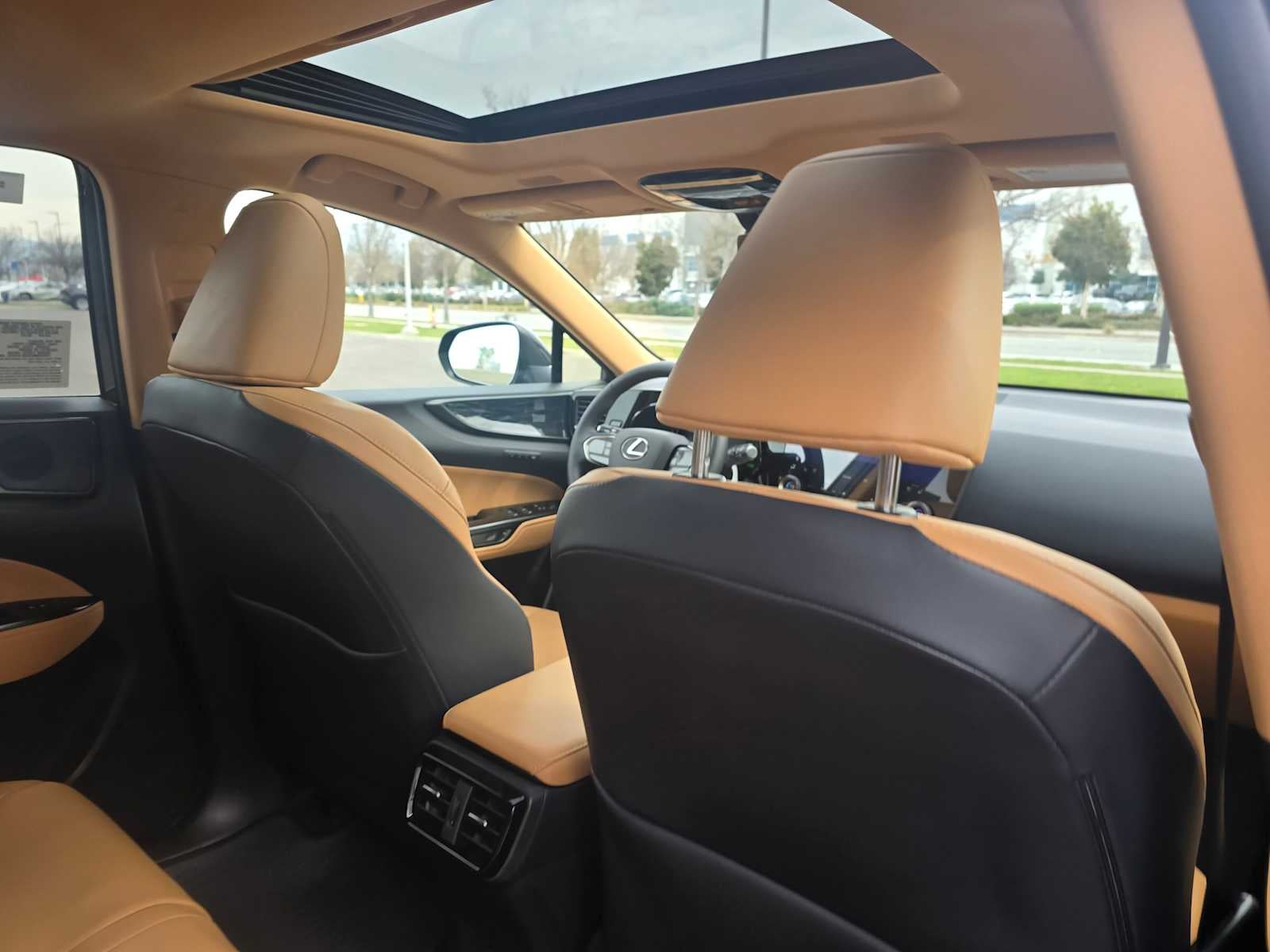 2026 Lexus NX 350h PREMIUM