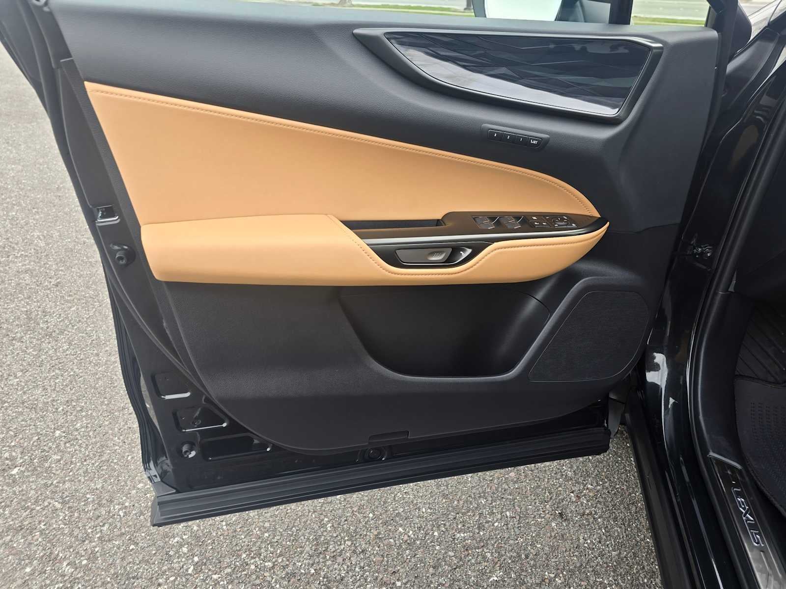 2026 Lexus NX 350h PREMIUM