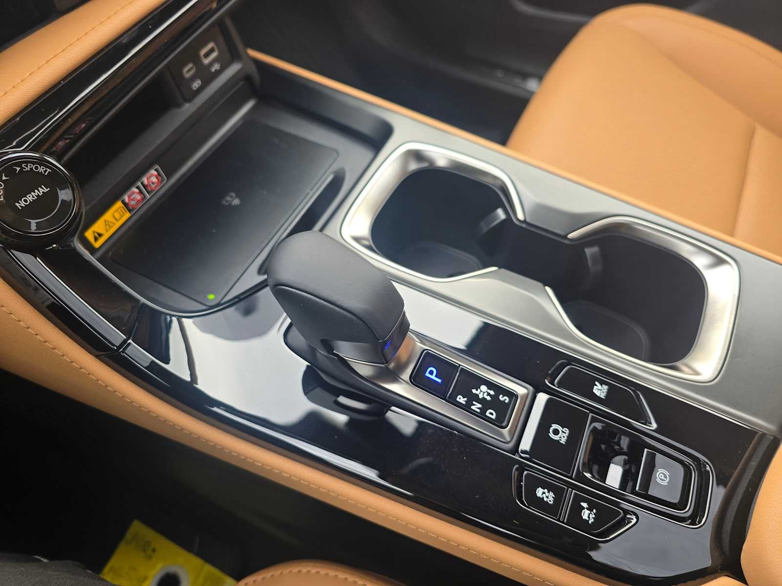 2026 Lexus NX 350h PREMIUM