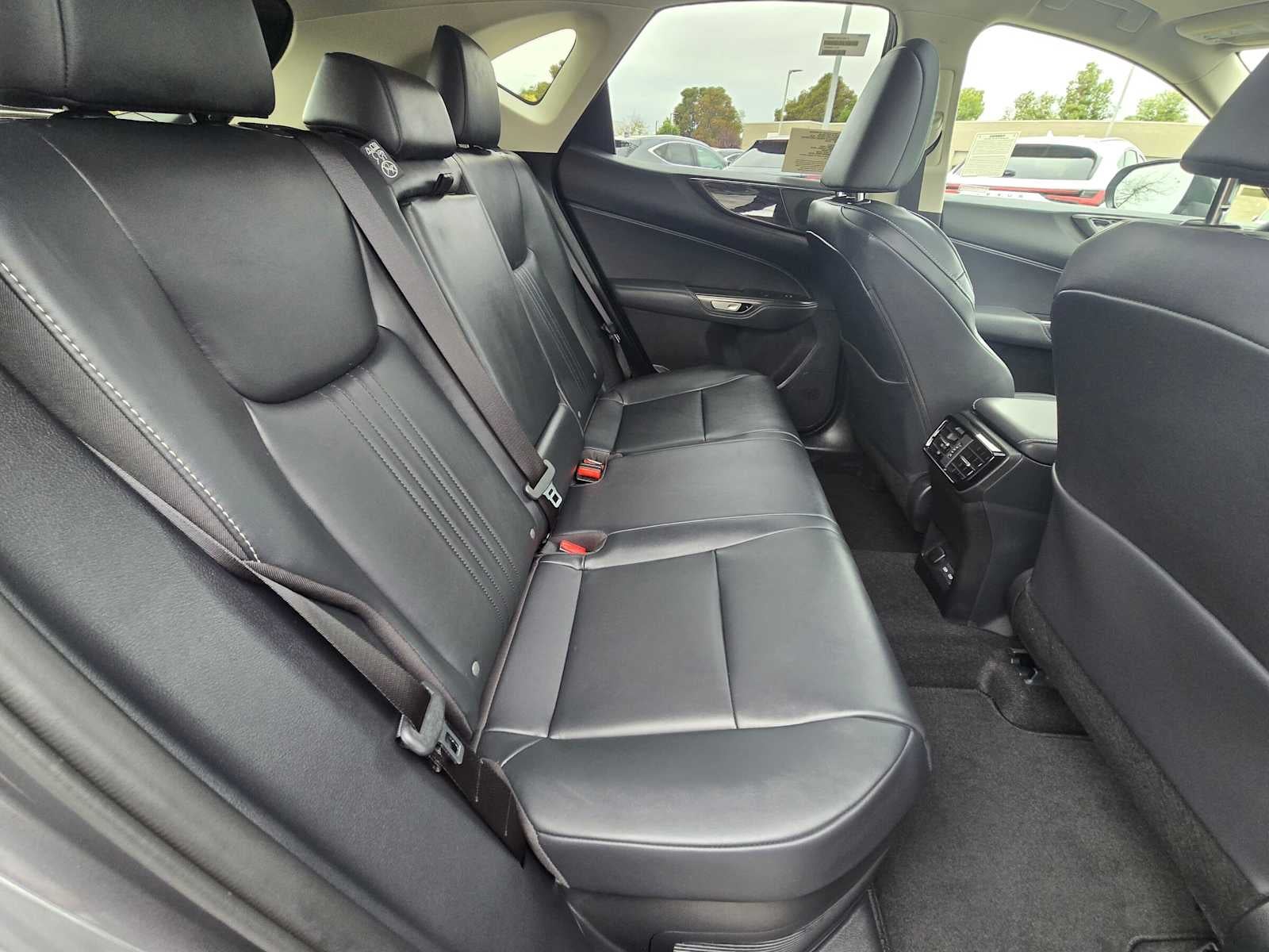 2026 Lexus NX 350h PREMIUM