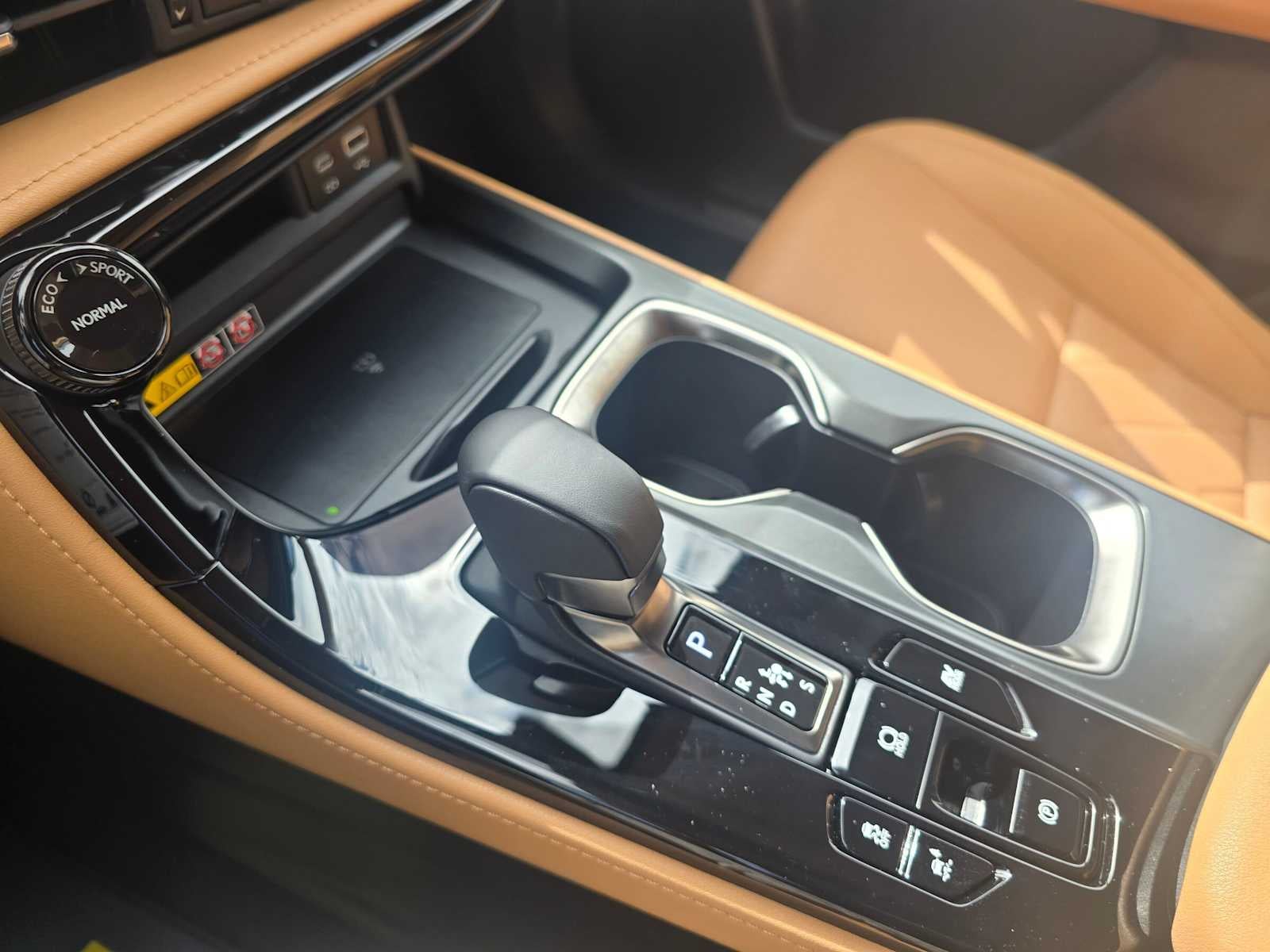 2026 Lexus NX 350h LUXURY AWD
