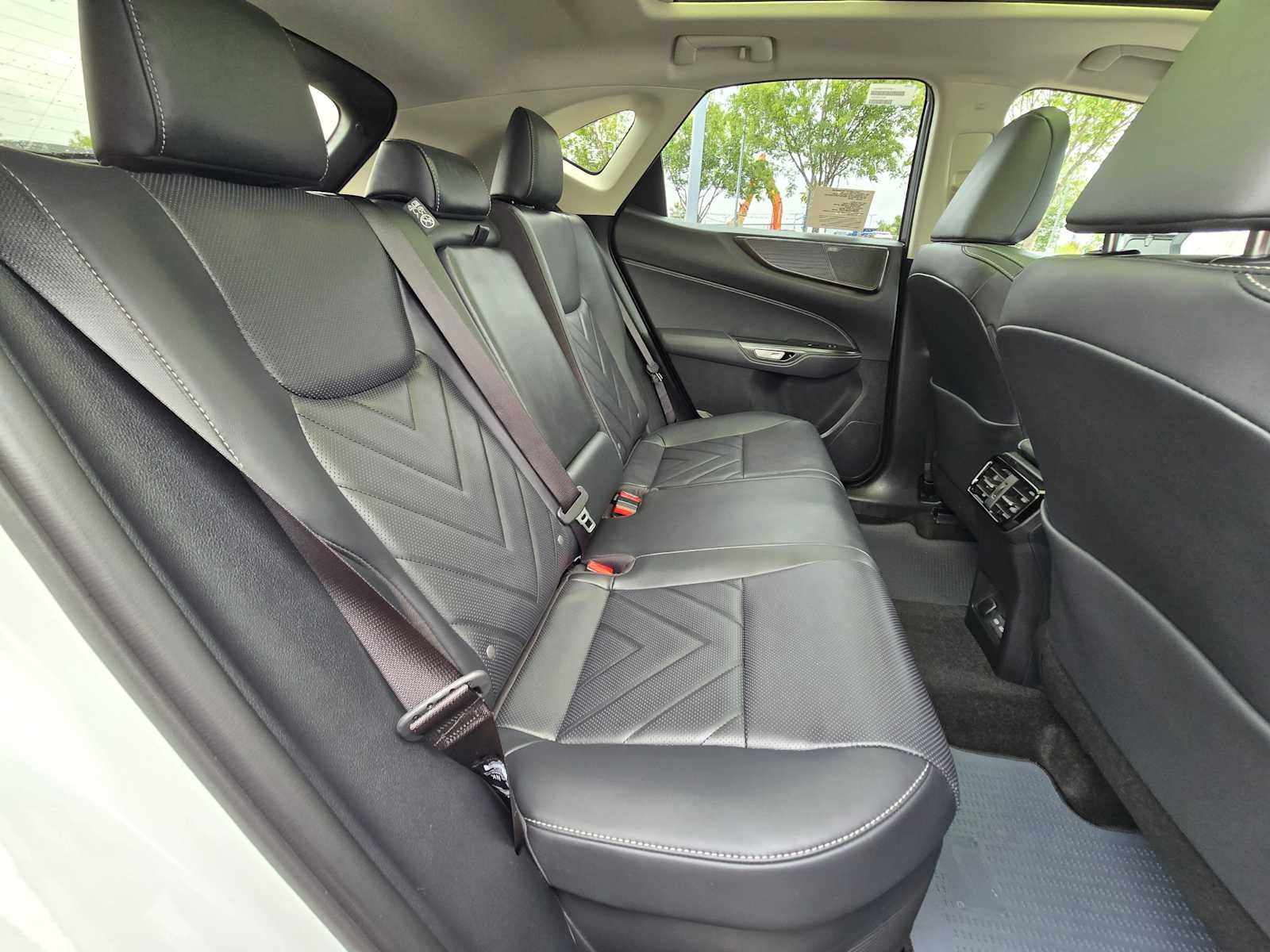 2026 Lexus NX 350h LUXURY AWD