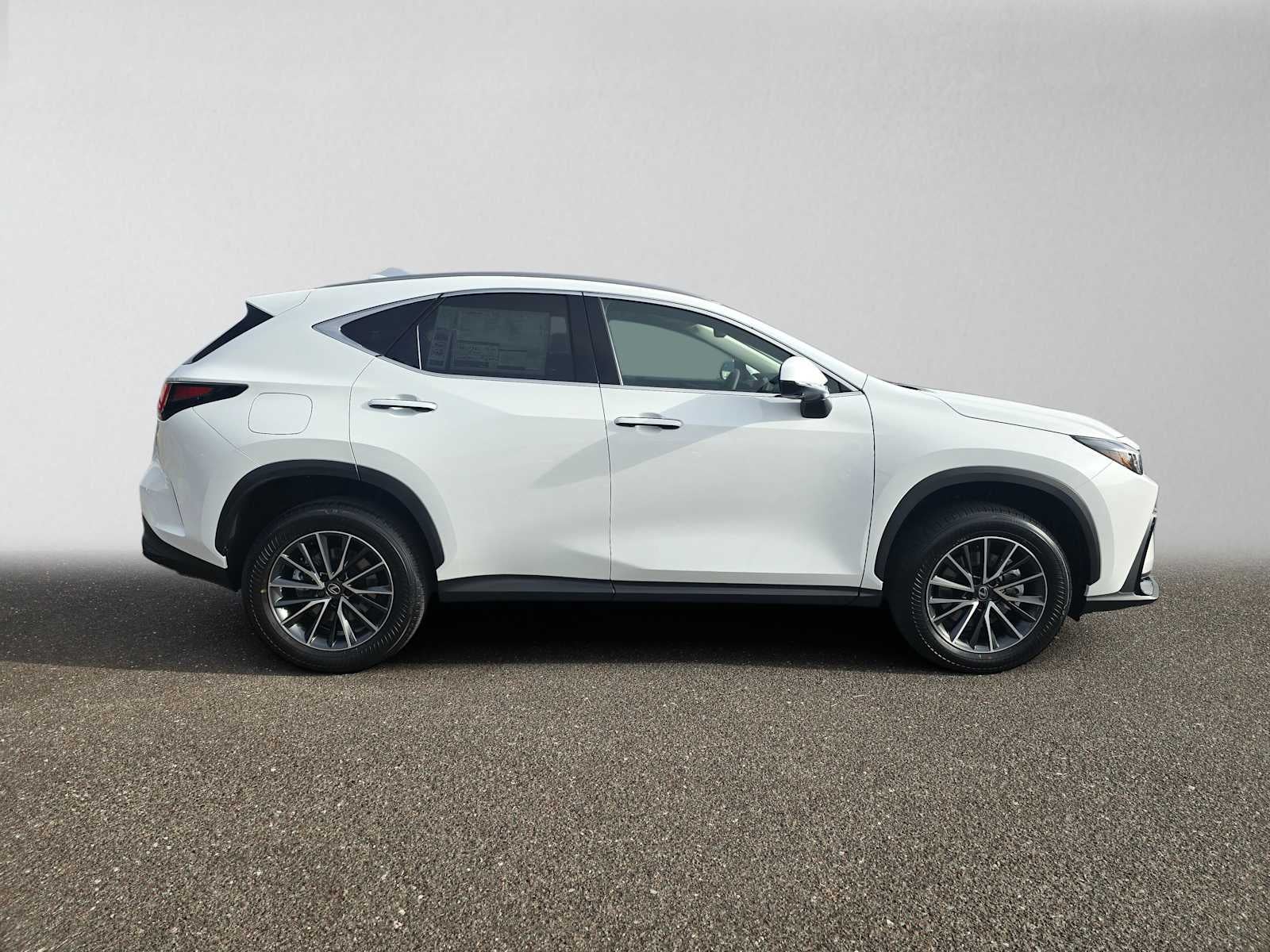 2026 Lexus NX 450h PREMIUM PLUS AWD