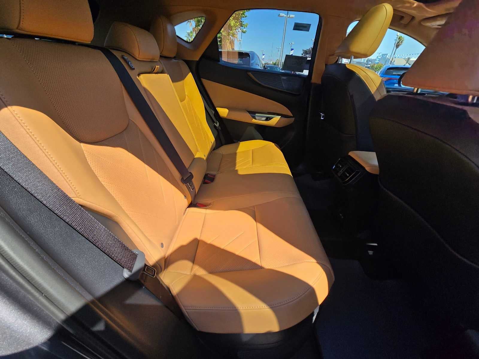 2026 Lexus NX 450h+ Luxury