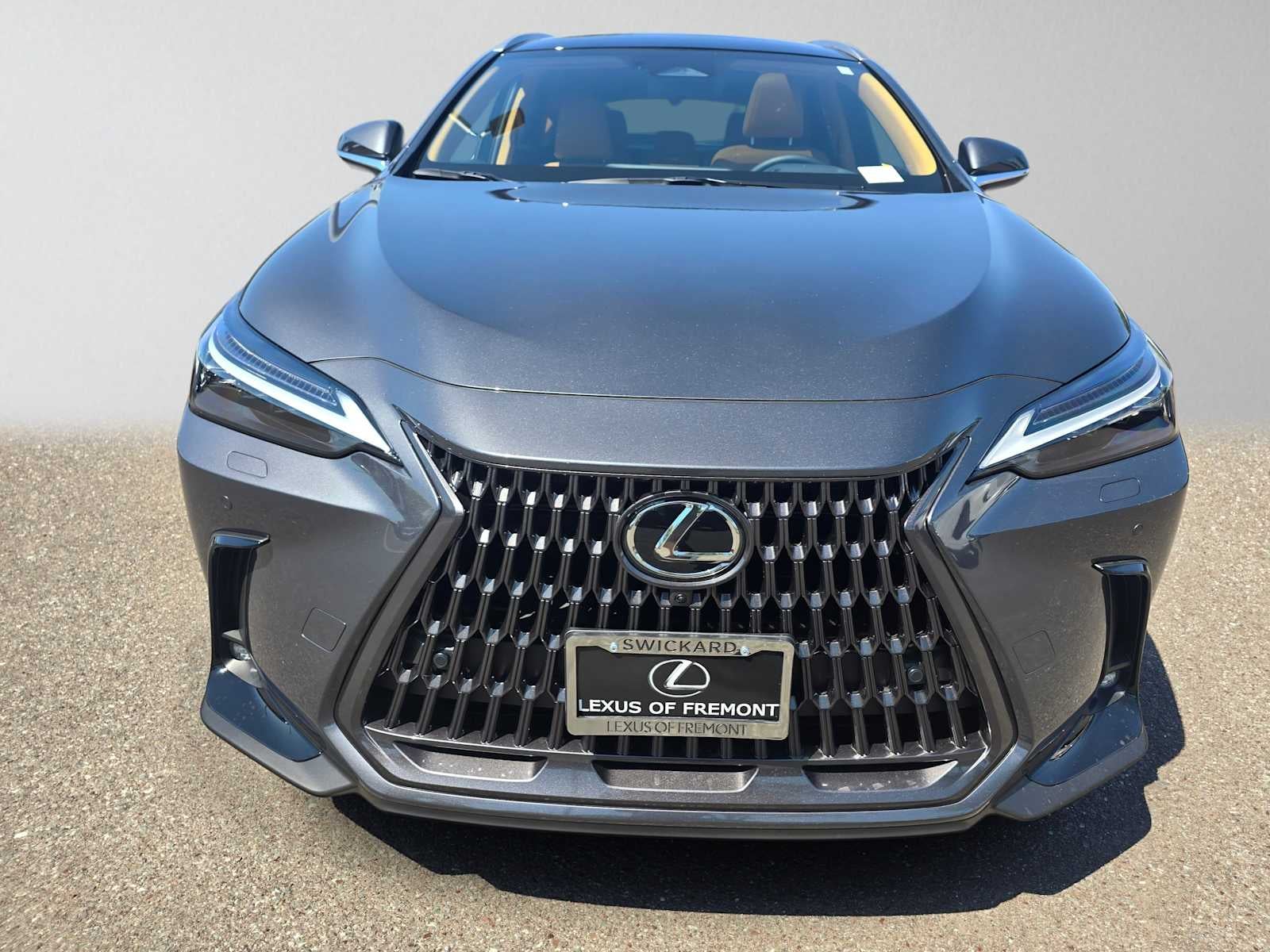 2026 Lexus NX 450h+ Luxury