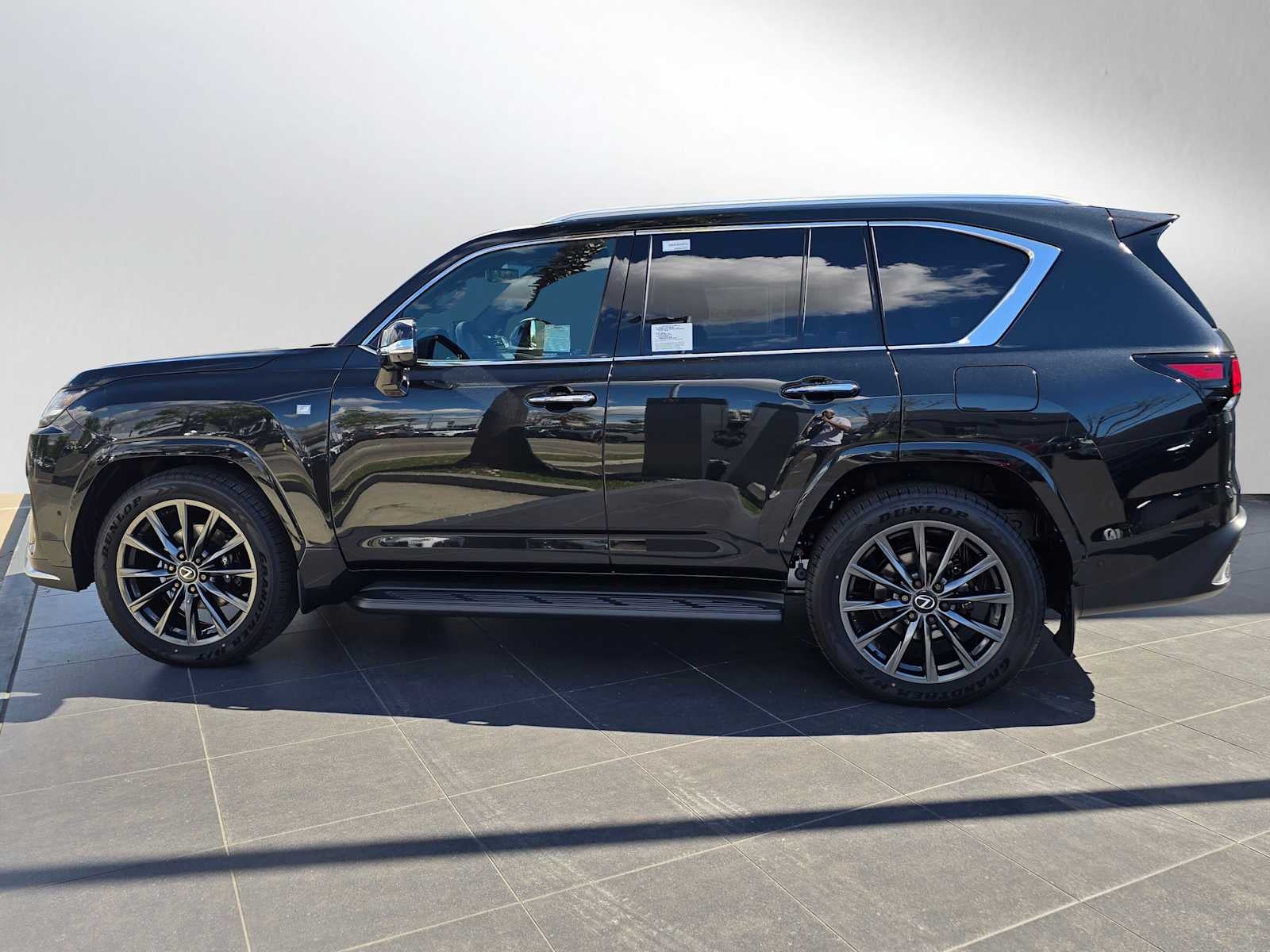 2026 Lexus LX 700h F SPORT Handling