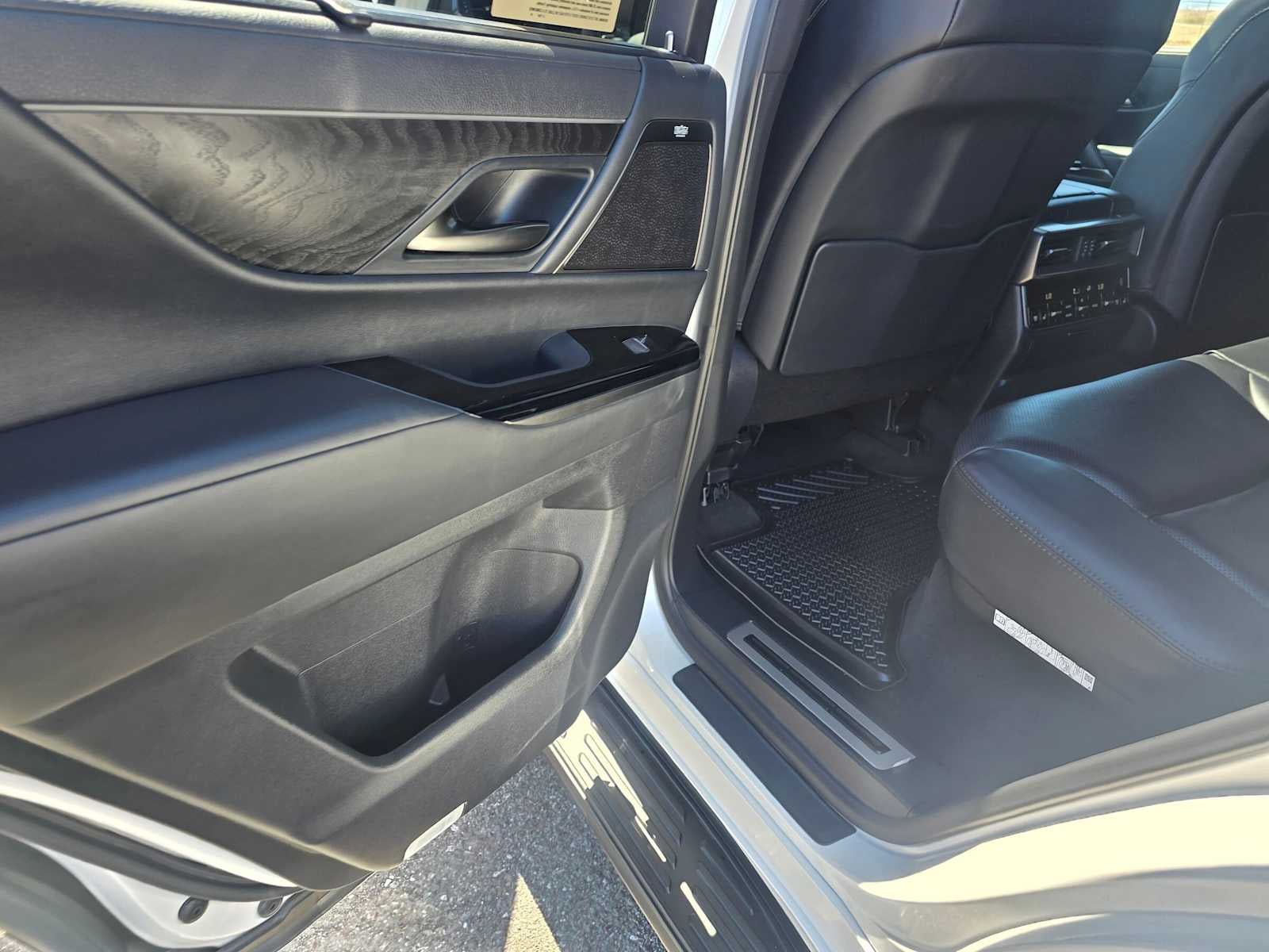 2026 Lexus LX 700h OVERTRAIL