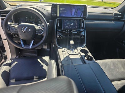 2026 Lexus LX 700h OVERTRAIL
