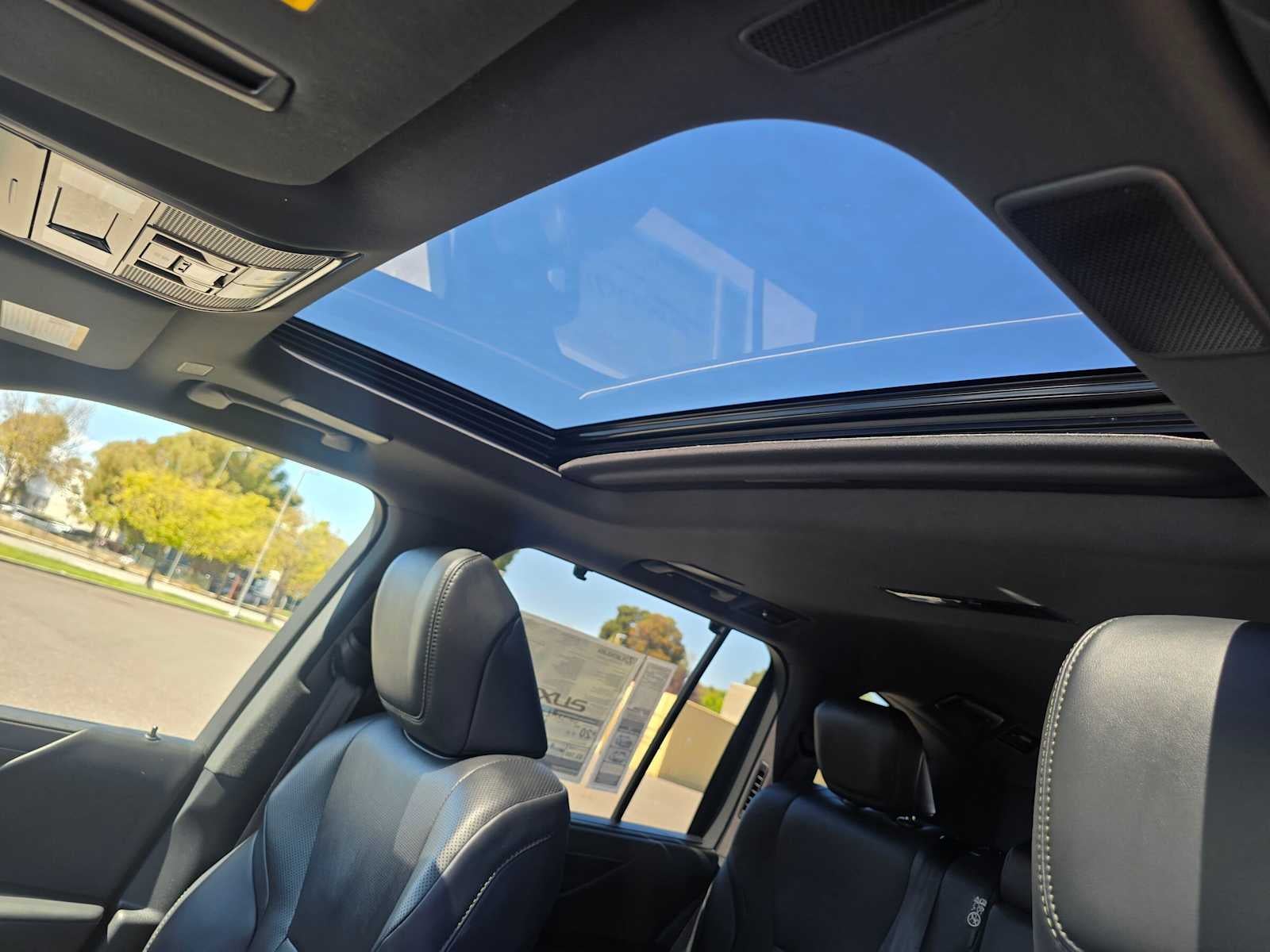 2026 Lexus LX 700h OVERTRAIL