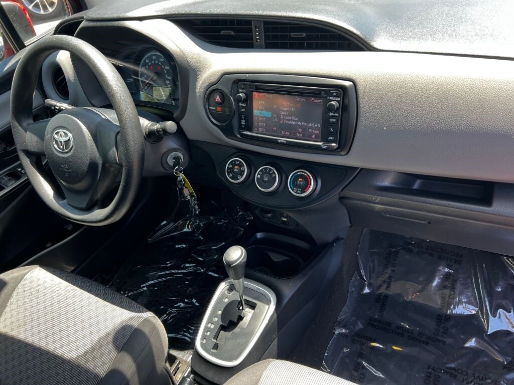 2015 Toyota Yaris L