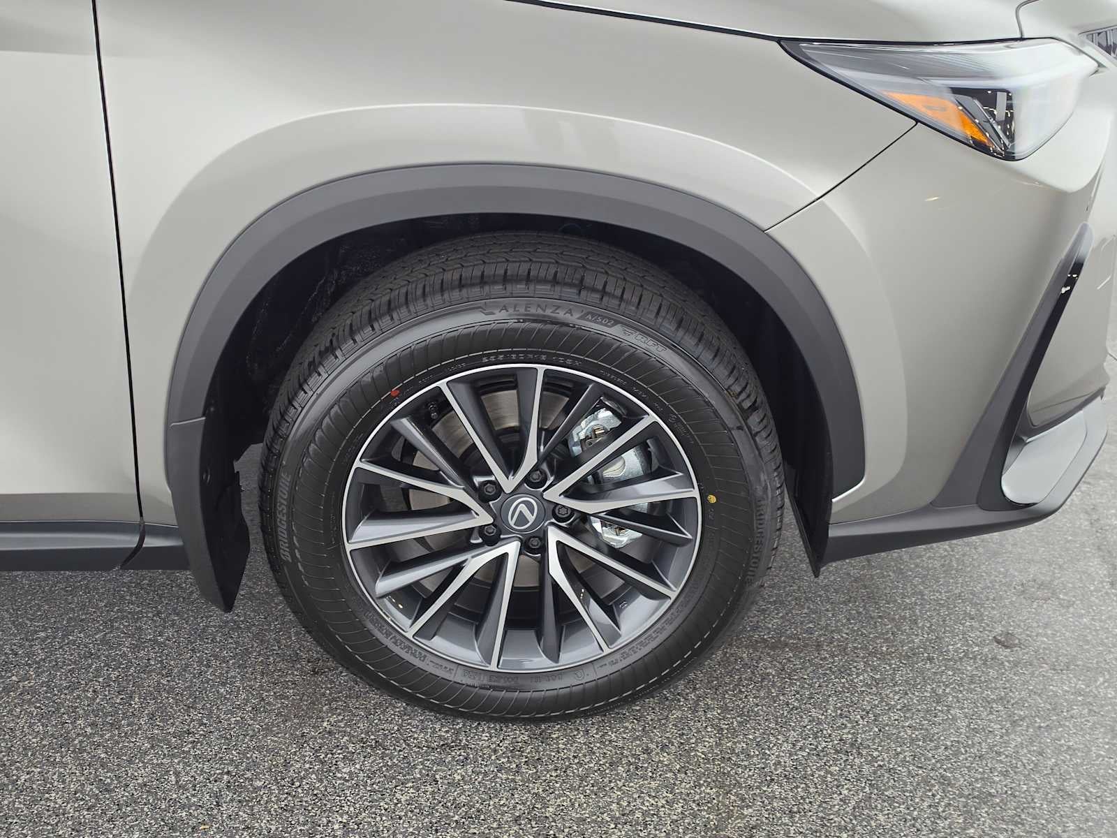 2026 Lexus NX 350 PREMIUM