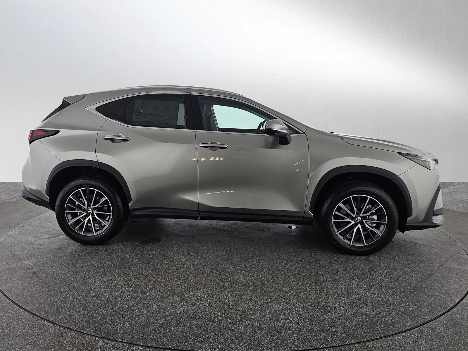 2026 Lexus NX 350h PREMIUM