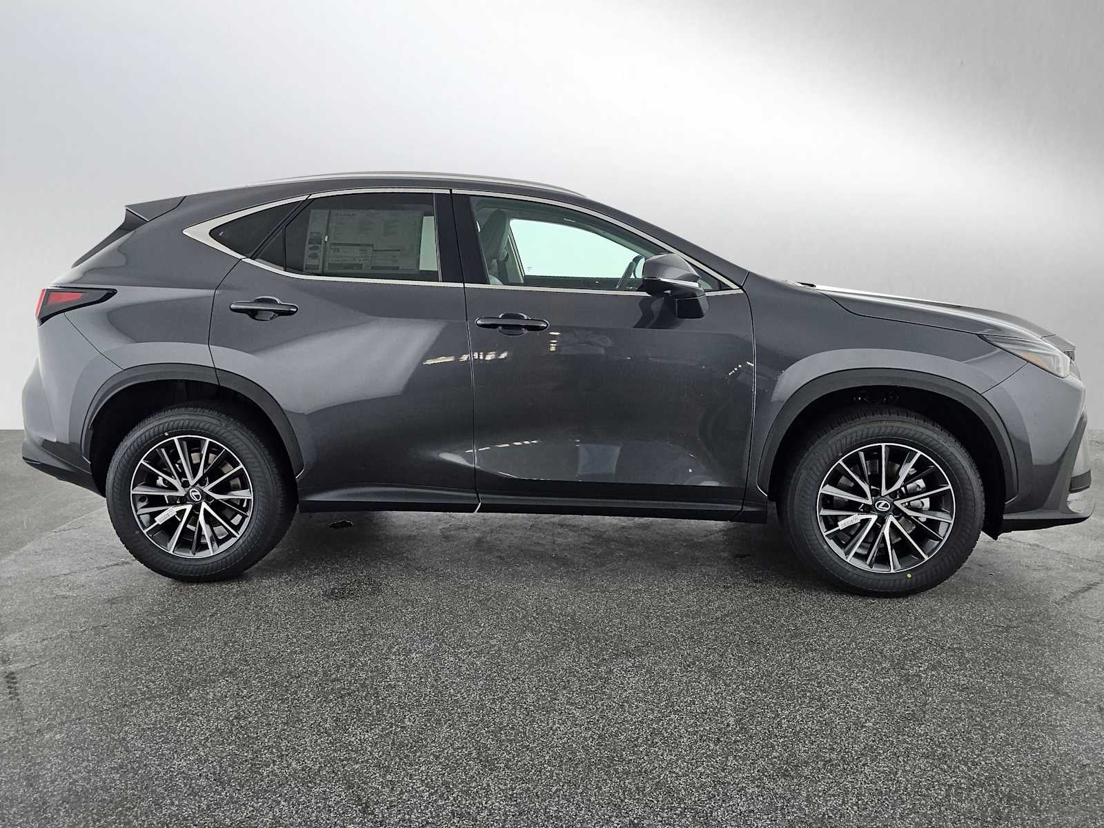 2026 Lexus NX 350h PREMIUM