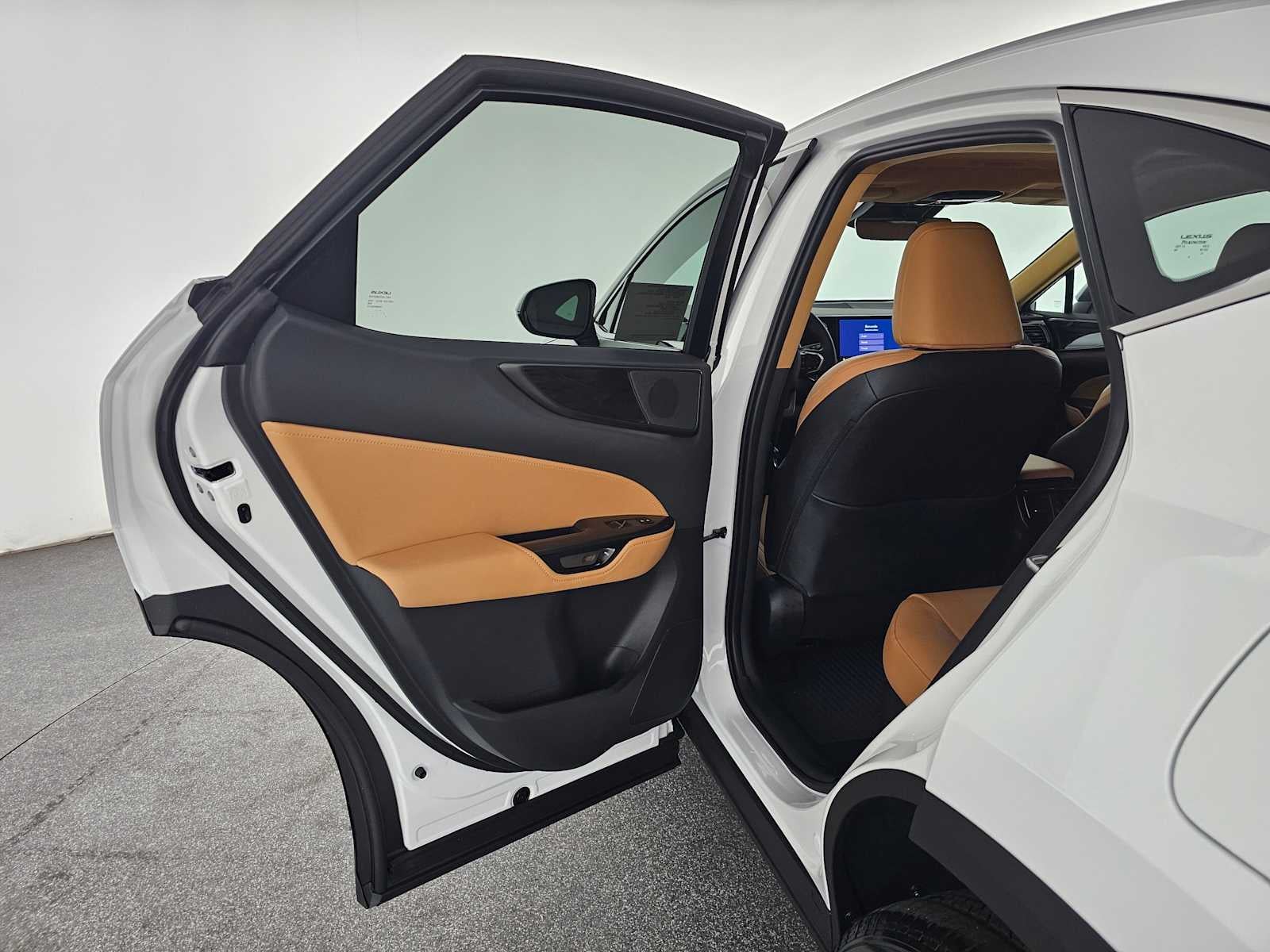 2026 Lexus NX 350h PREMIUM