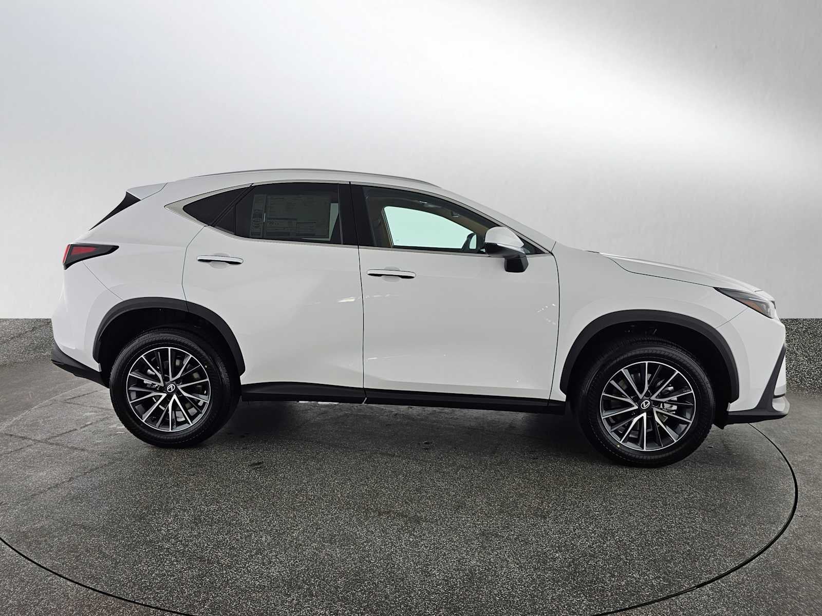2026 Lexus NX 350h PREMIUM