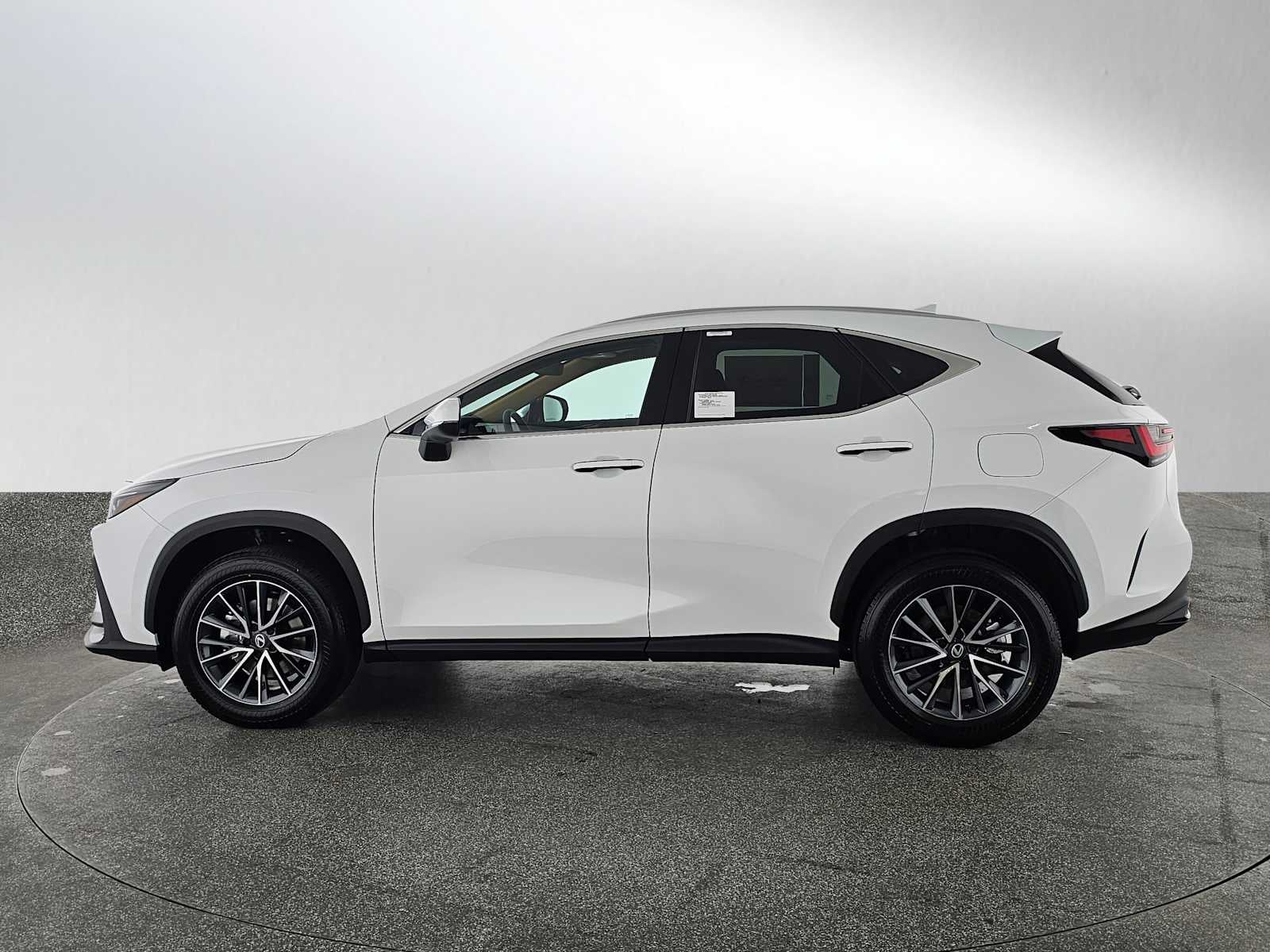 2026 Lexus NX 350h PREMIUM
