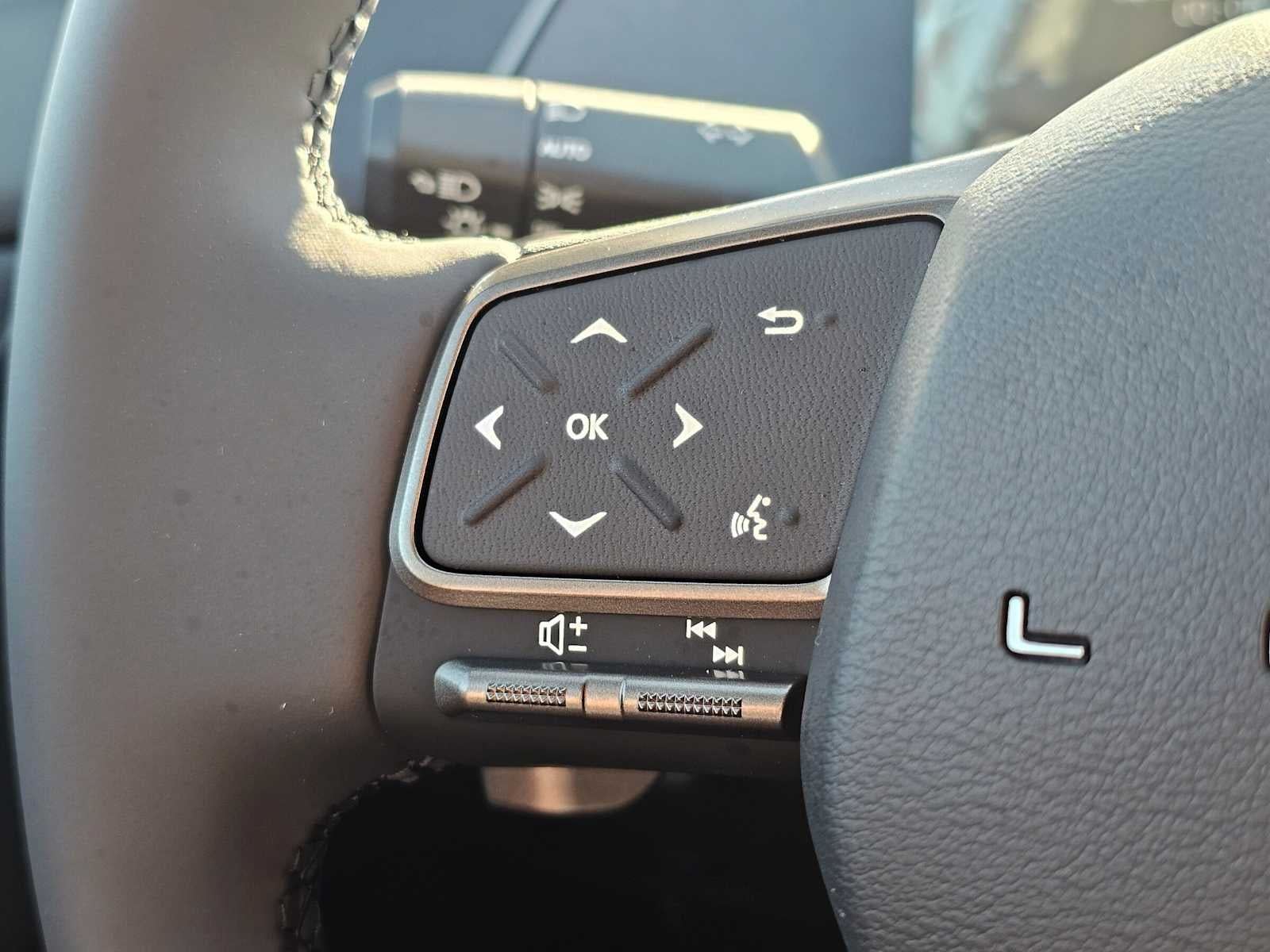 2026 Lexus ES 350e PREMIUM