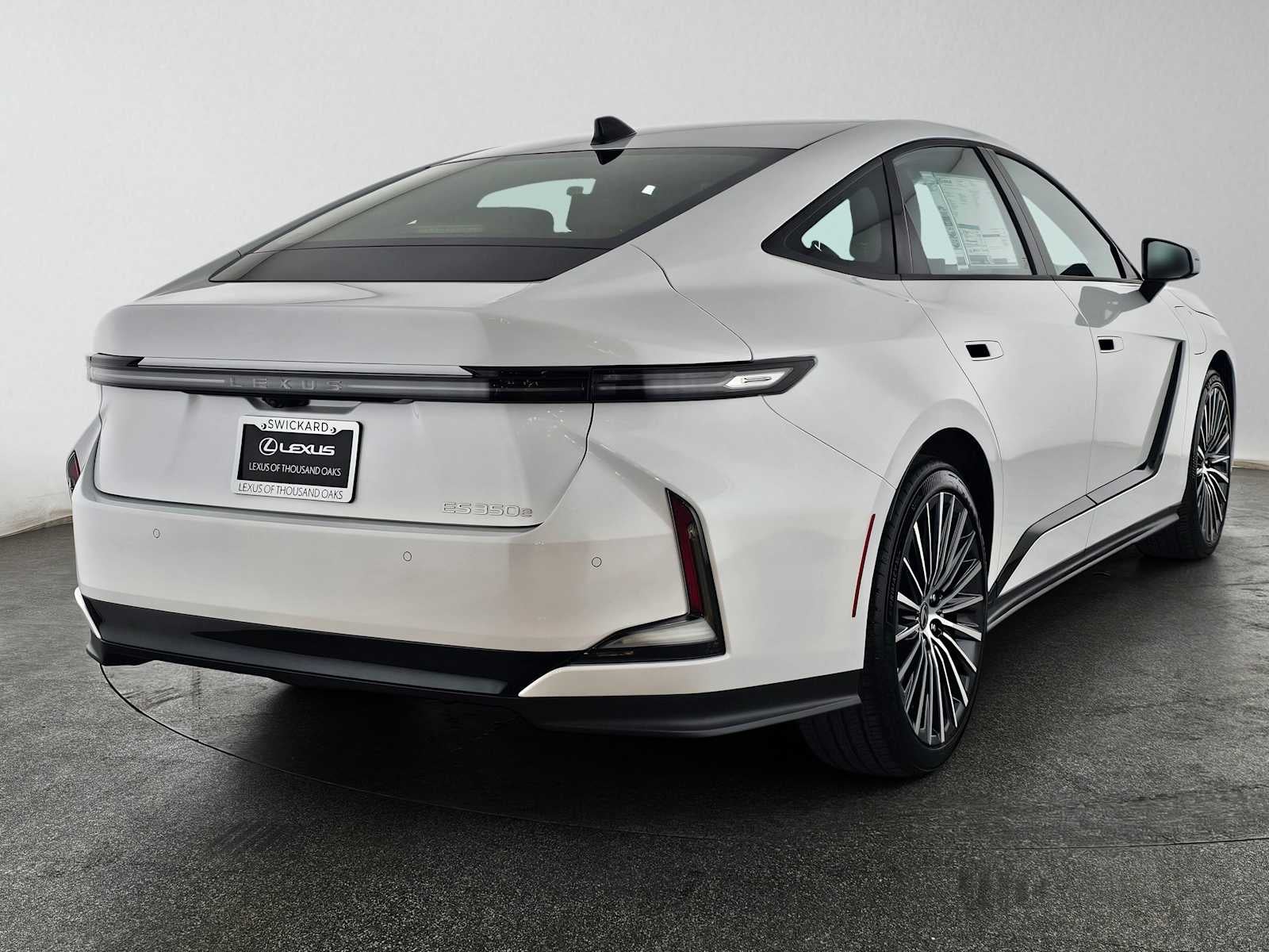 2026 Lexus ES 350e PREMIUM