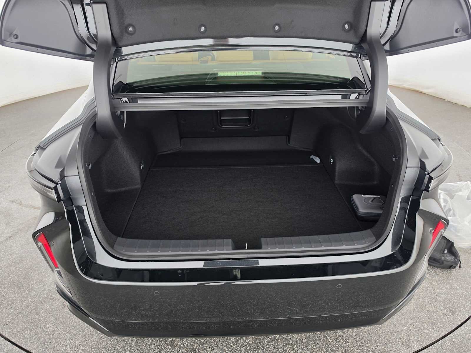 2026 Lexus ES 350e PREMIUM