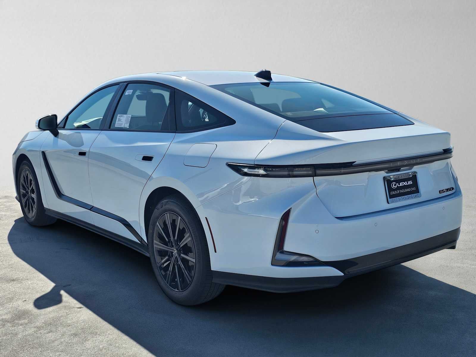 2026 Lexus ES 350h PREMIUM