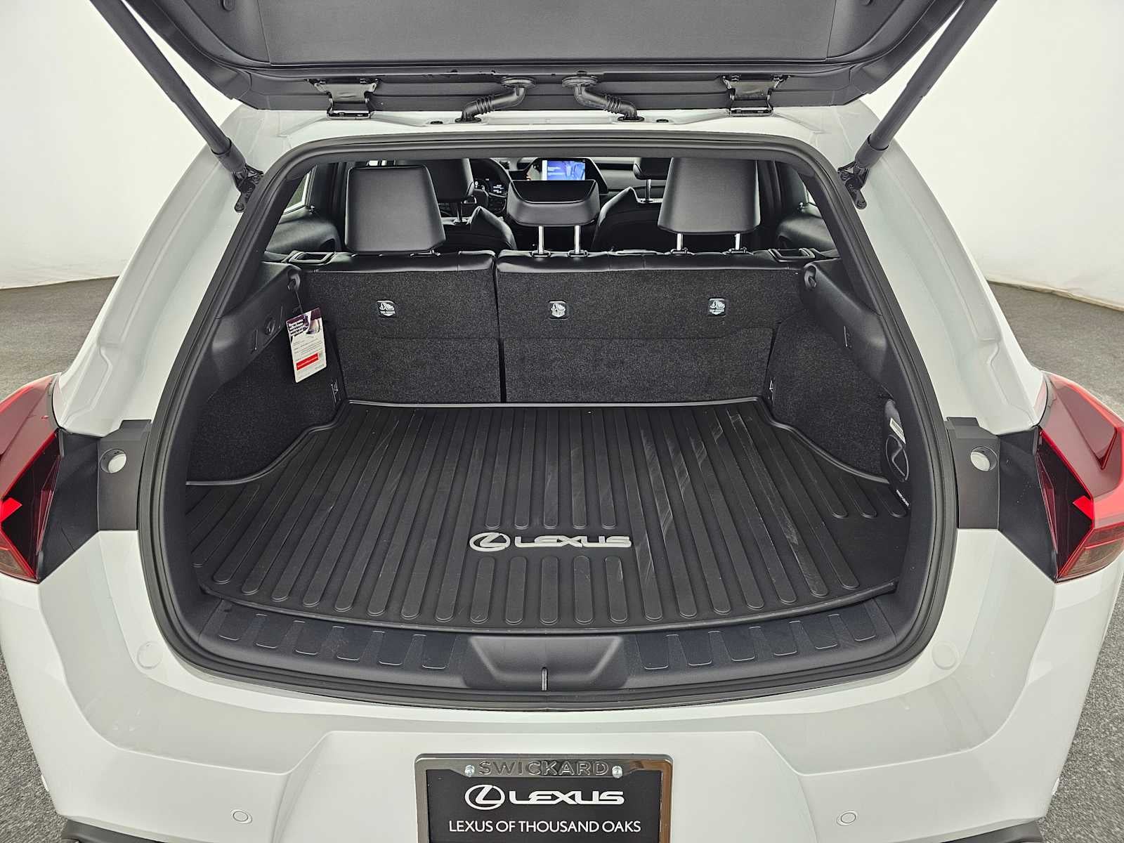 2026 Lexus UX 300h F SPORT DESIGN AWD