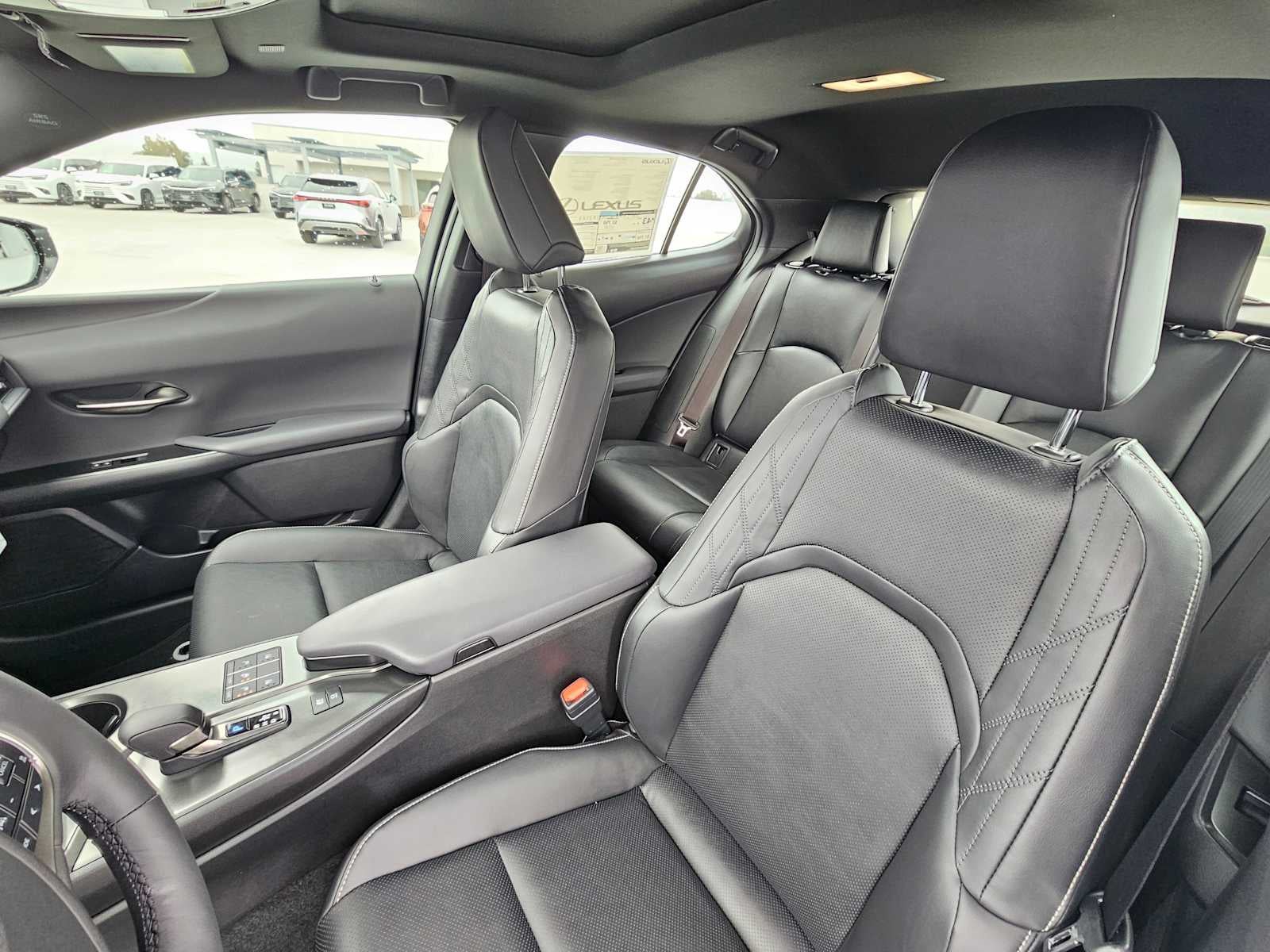 2026 Lexus UX 300h PREMIUM