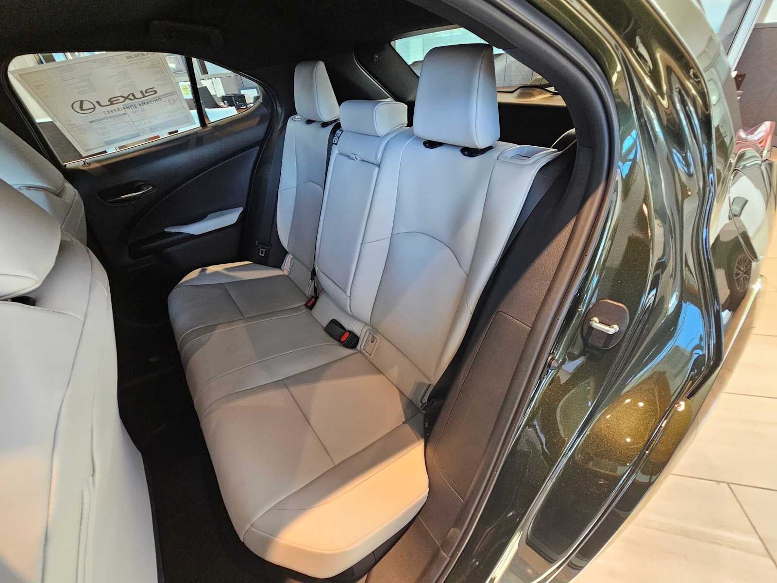 2026 Lexus UX 300h PREMIUM
