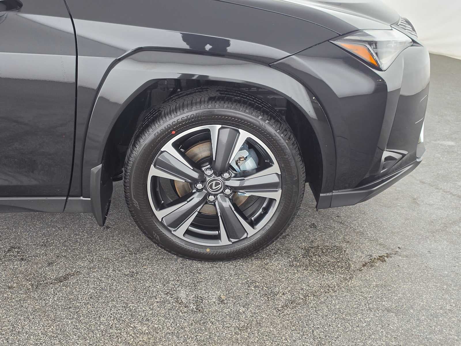 2026 Lexus UX 300h PREMIUM