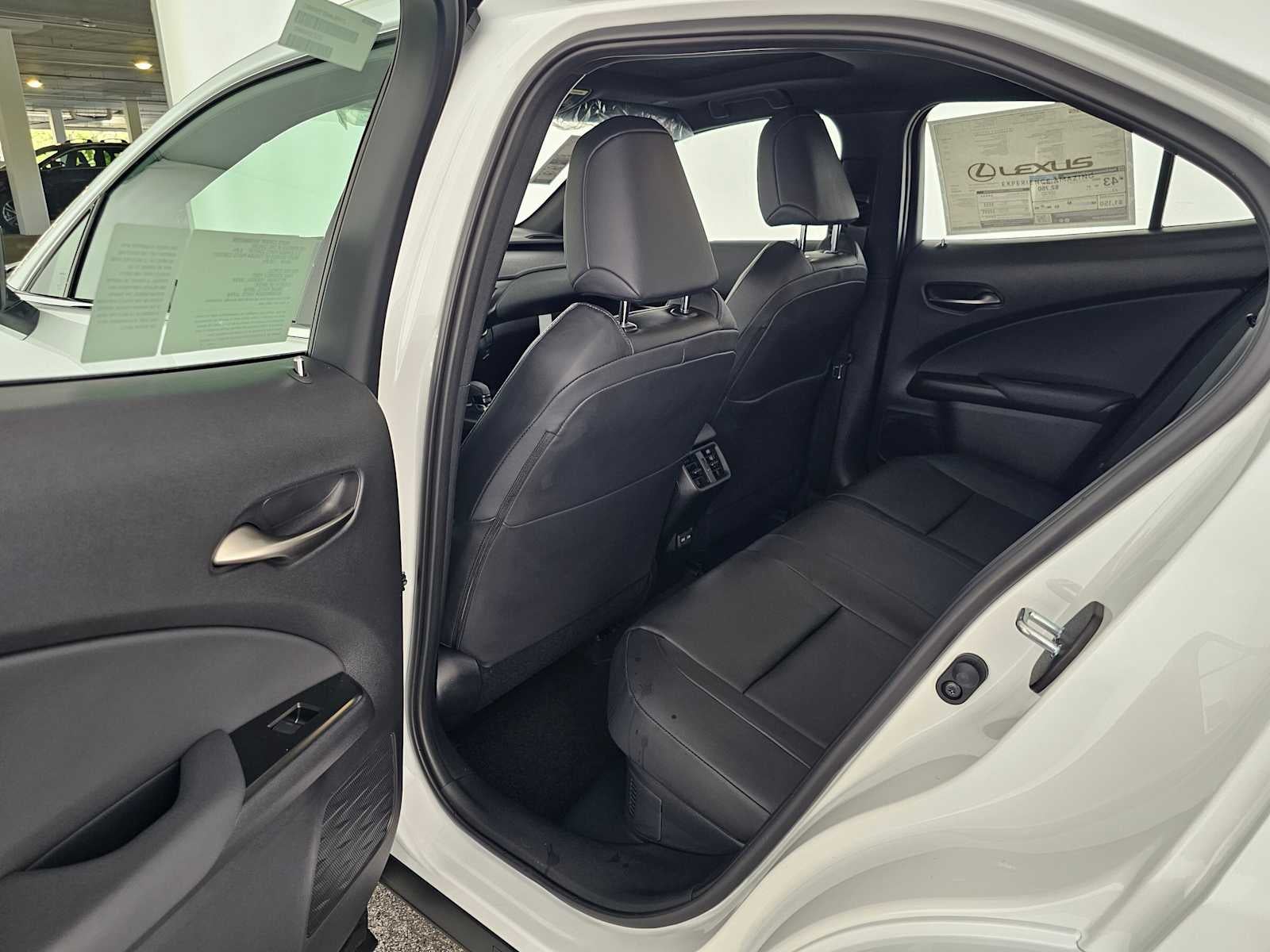 2026 Lexus UX 300h PREMIUM