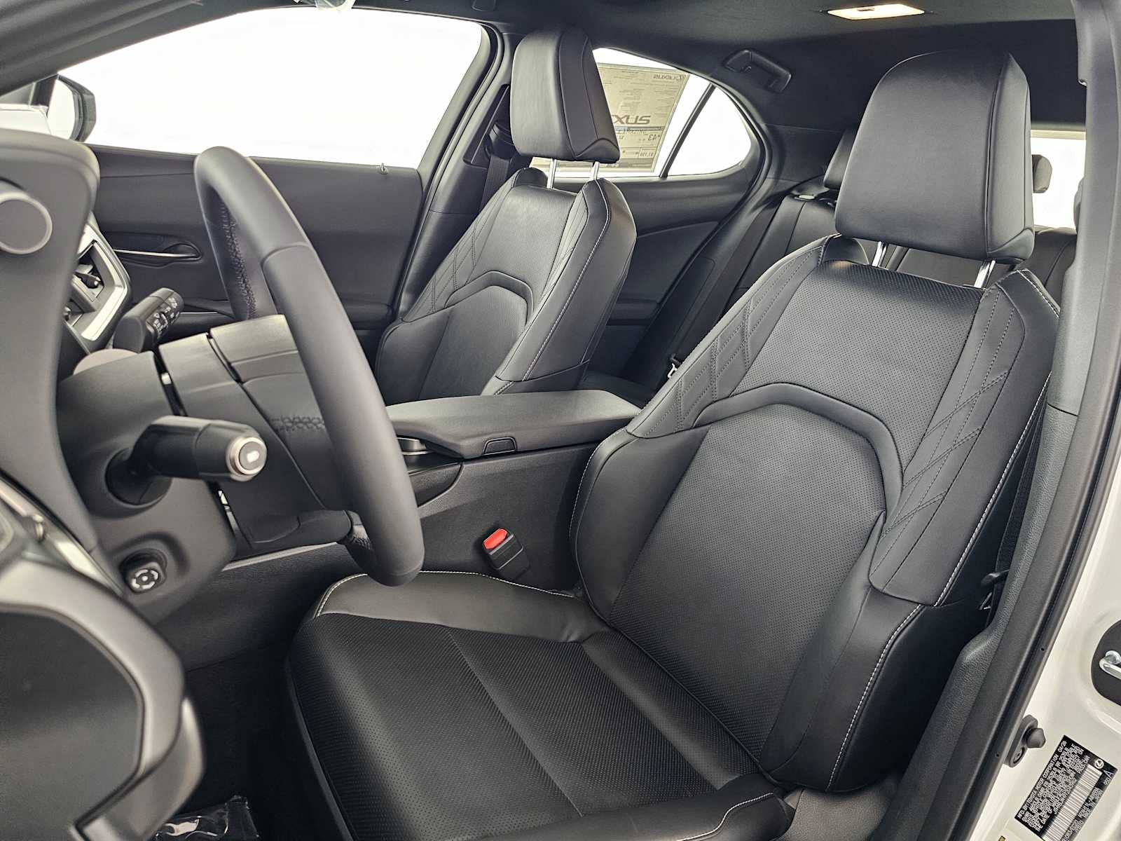 2026 Lexus UX 300h PREMIUM