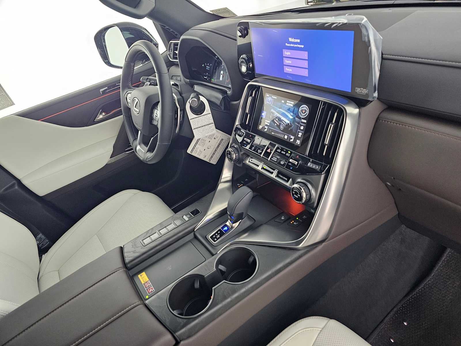 2026 Lexus LX 700h LUXURY