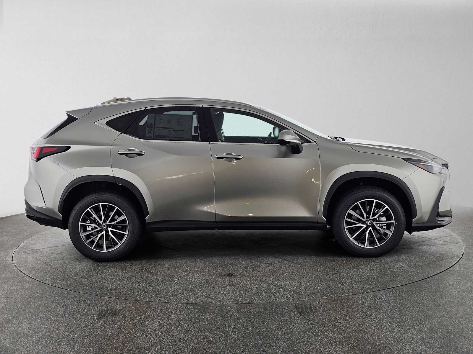 2026 Lexus NX 350h PREMIUM